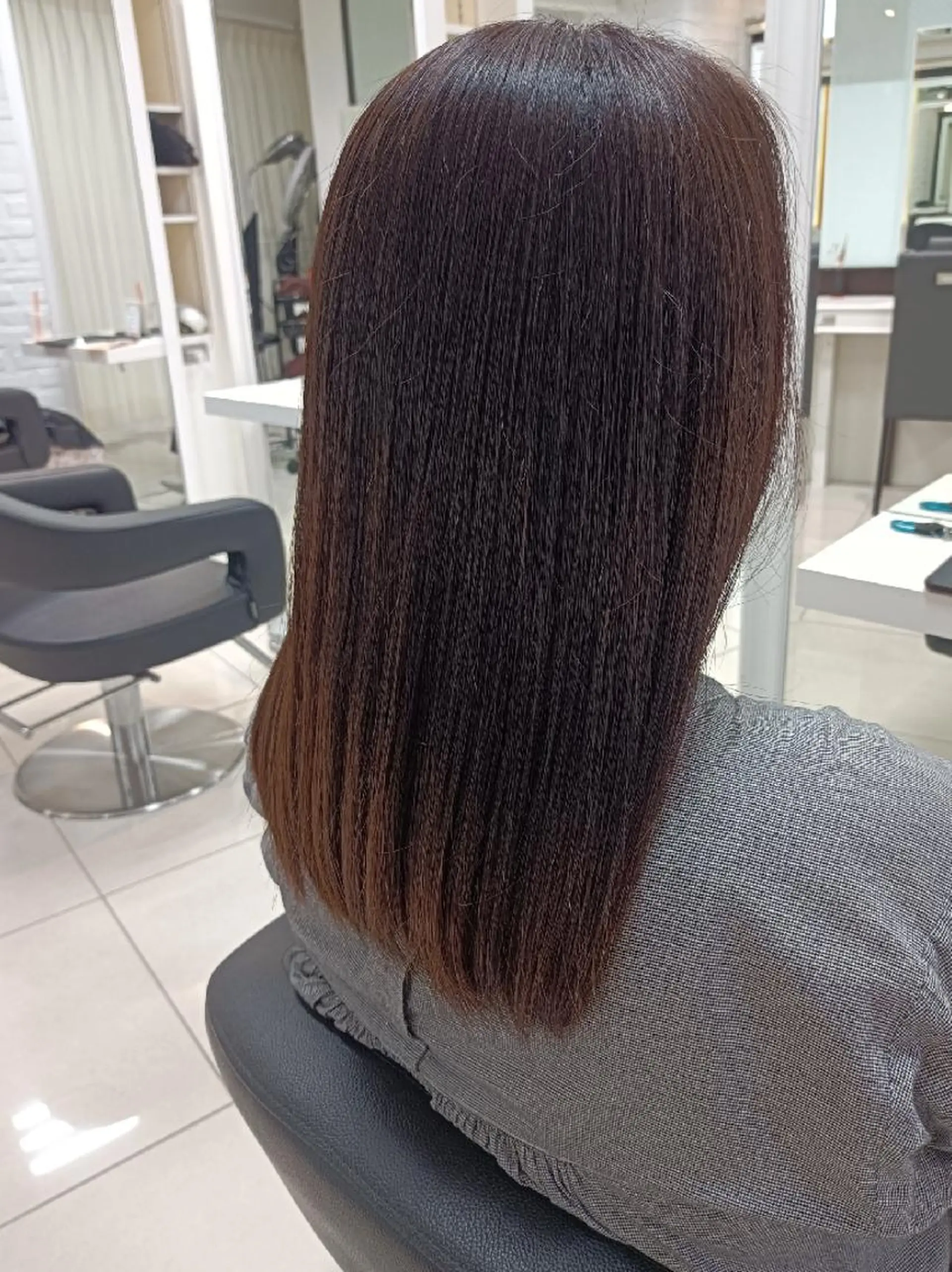 セミロング カラー アッシュ ベージュカラー 透明感カラー 【縮毛矯正/レディー スカット】美涼🎀のヘアスタイル