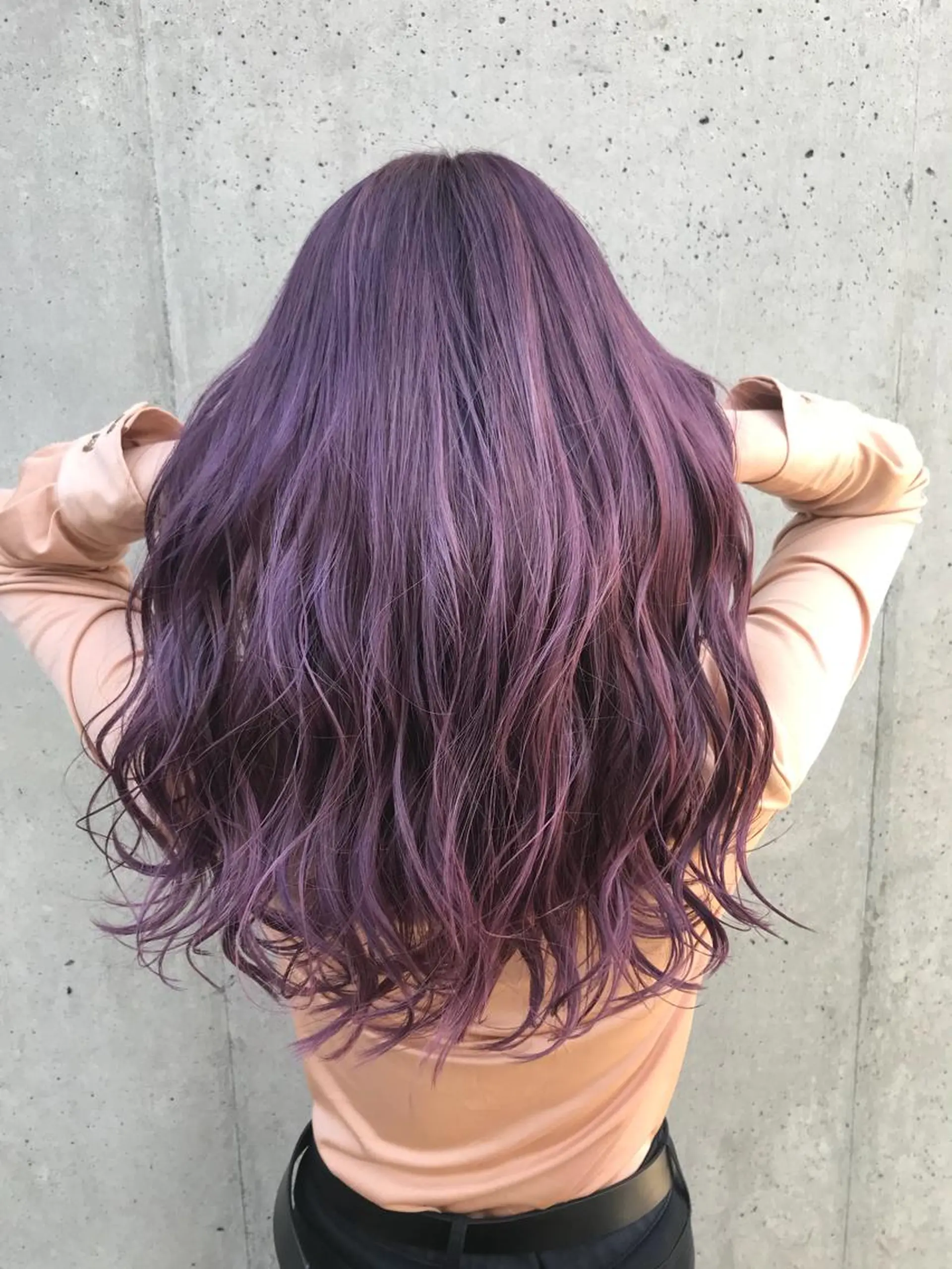 ロング カラー ブリーチ パープルカラー イエローカラー トリートメント 韓国レイヤーカット 🧸ベージュカラーのヘアスタイル