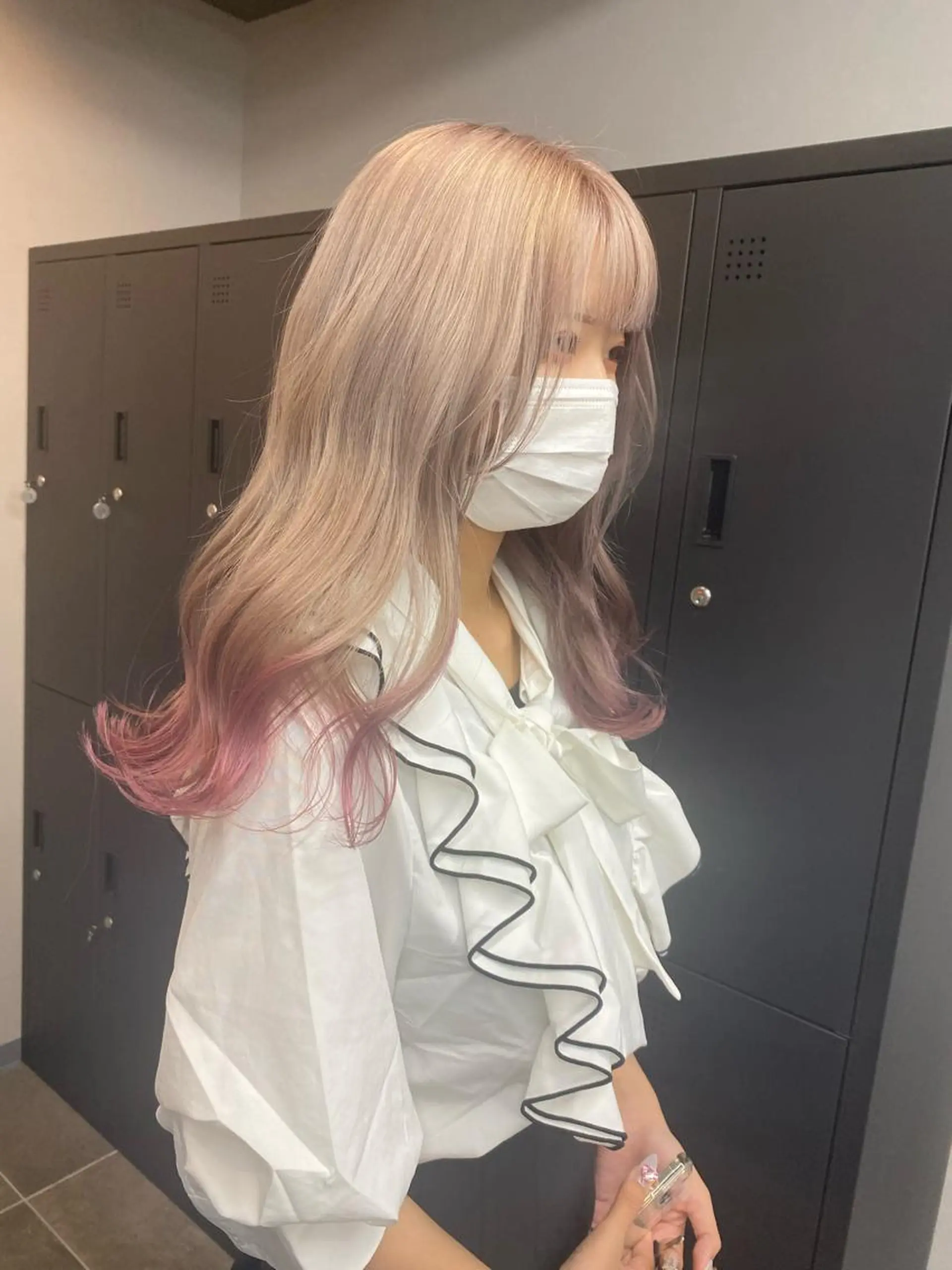 ロング maco 艶感ハイトーン🦋のヘアスタイル