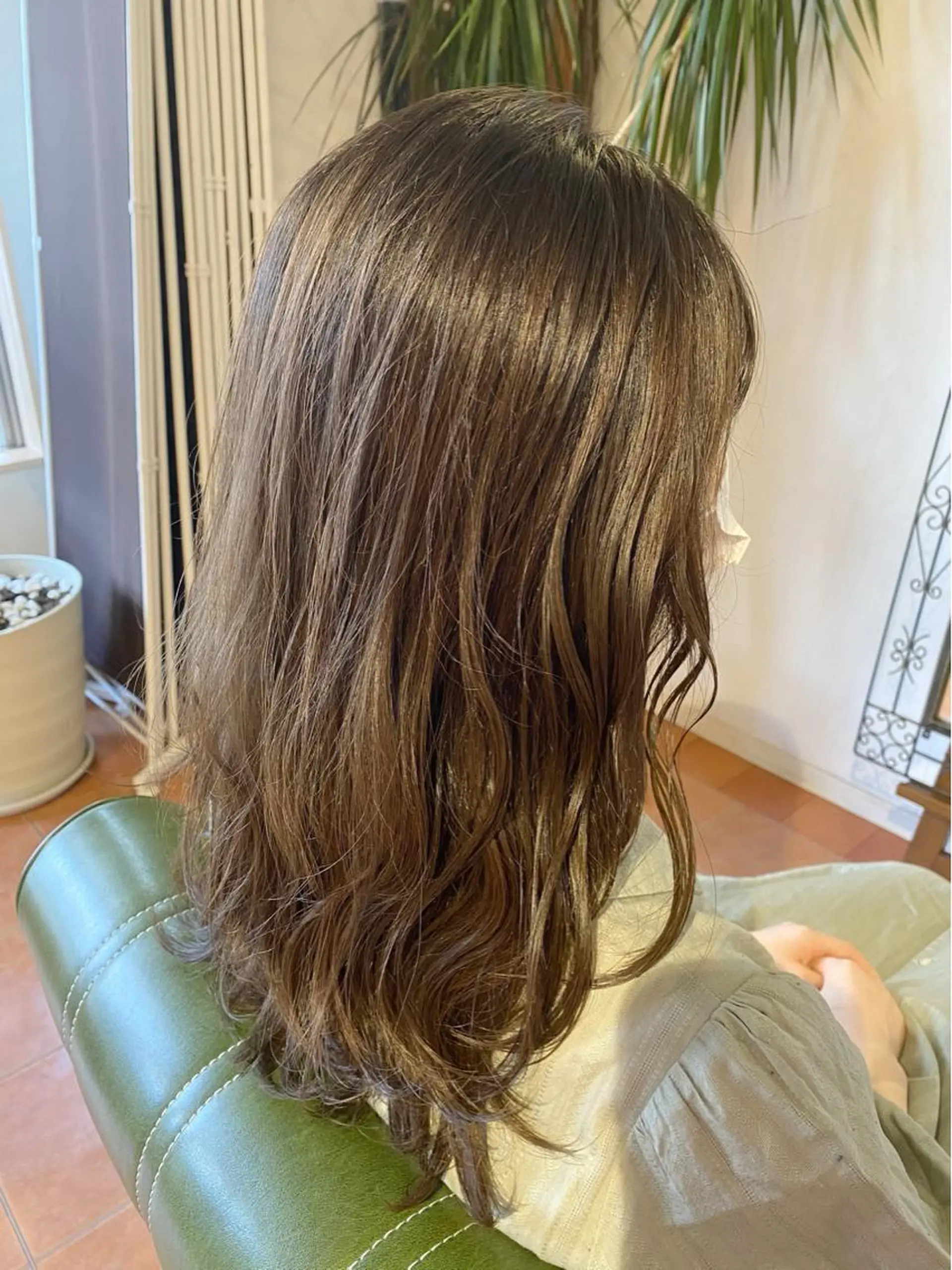 セミロング ヘアカラー トリートメント 石井 佑樹のヘアスタイル