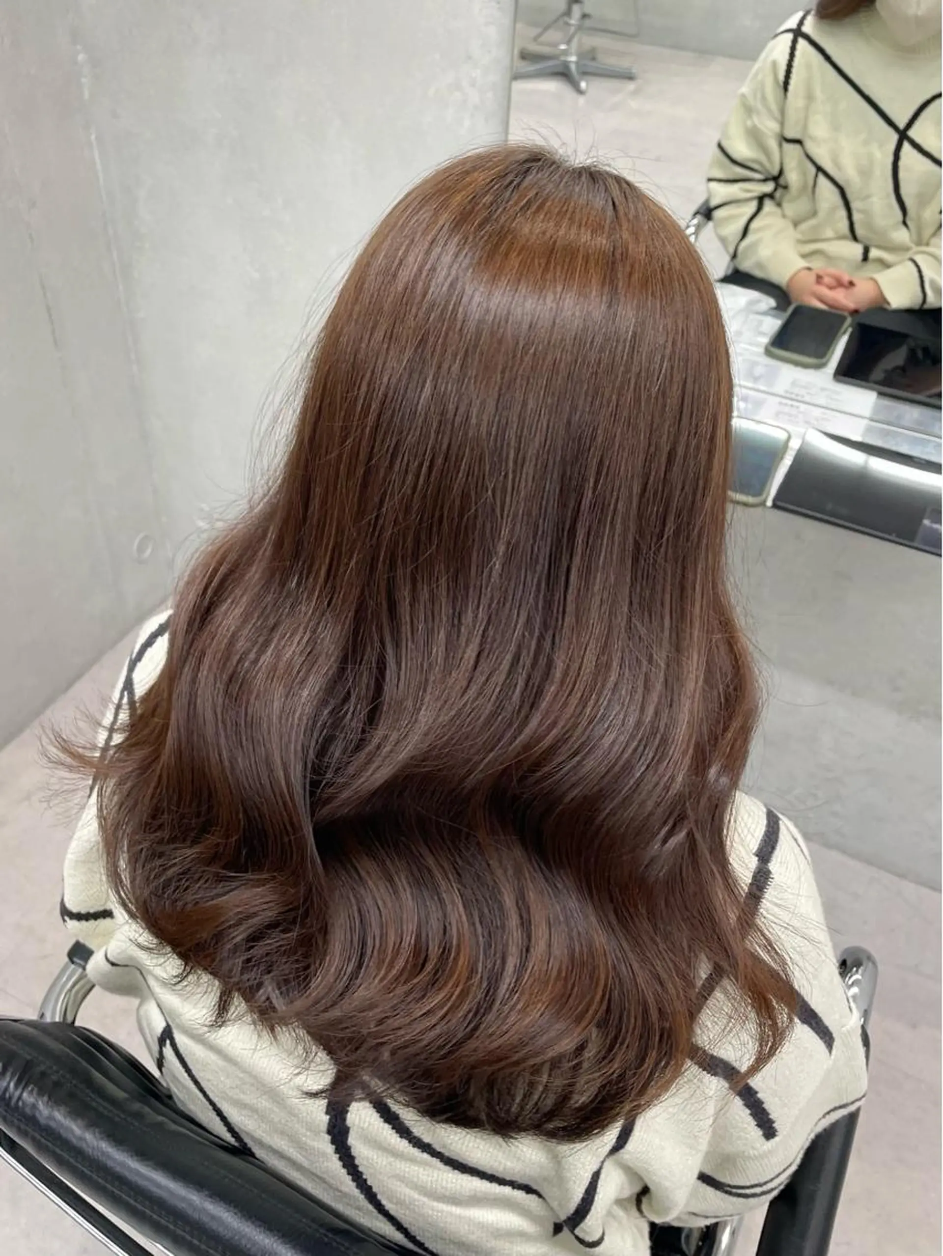 セミロング カラー IO イオリのヘアスタイル