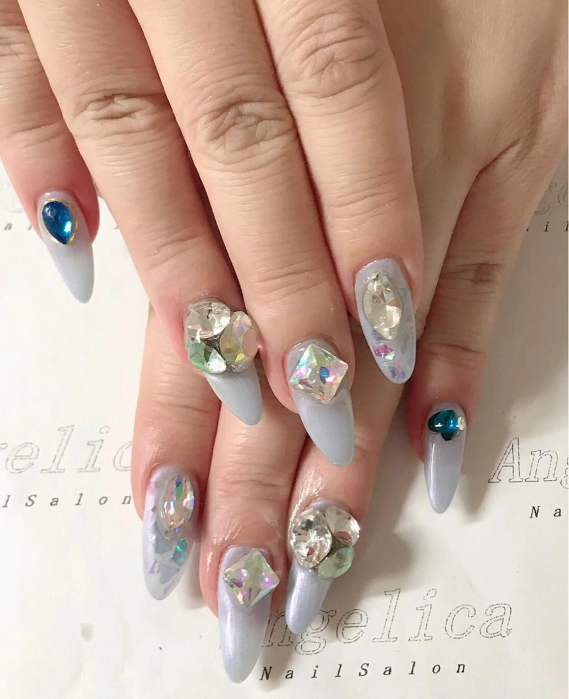 ネイル Angelica ネイリストのネイルデザイン