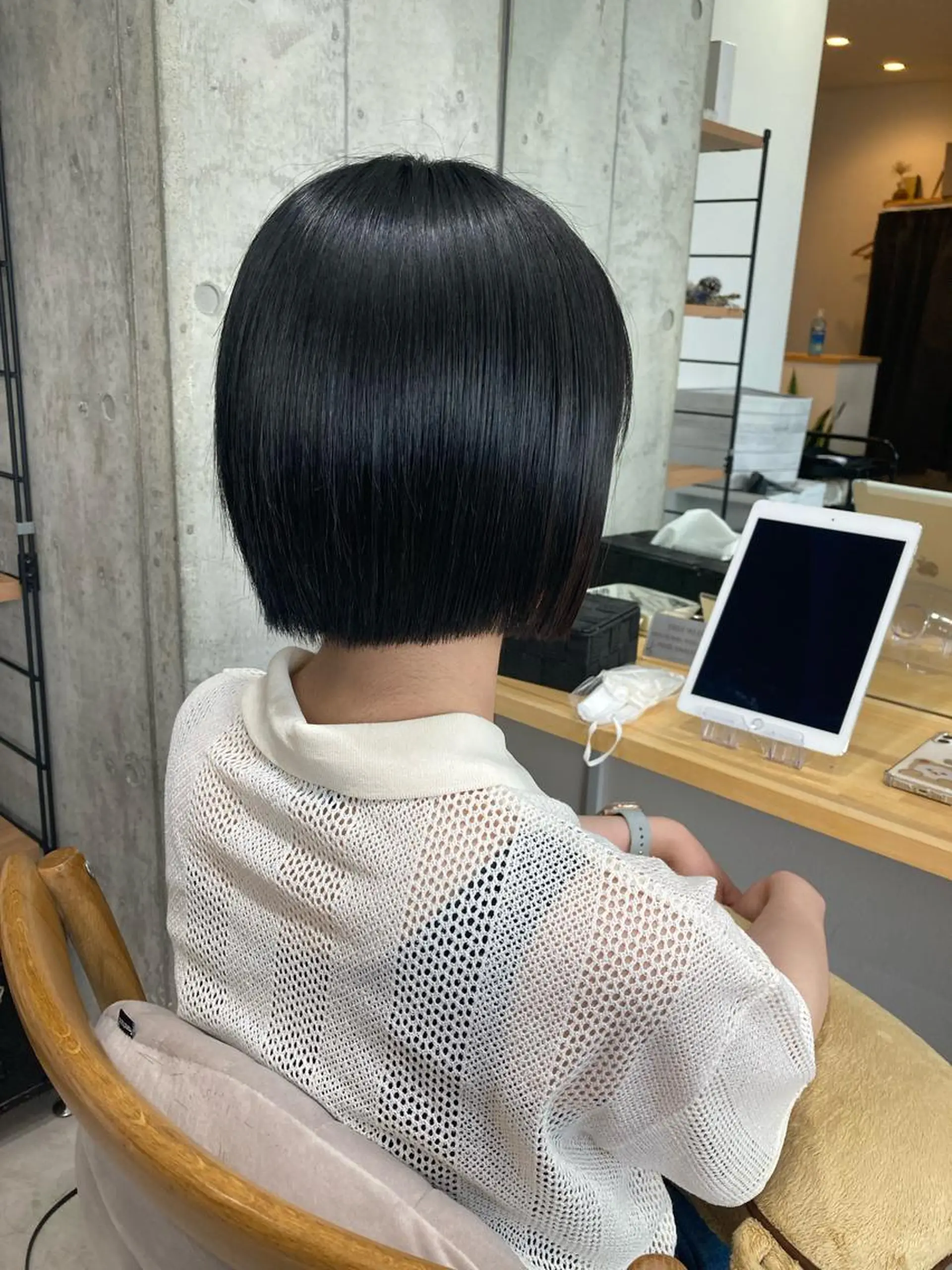 ショート ✨色持ちの良い艶 カラー✨蟹江真世のヘアスタイル