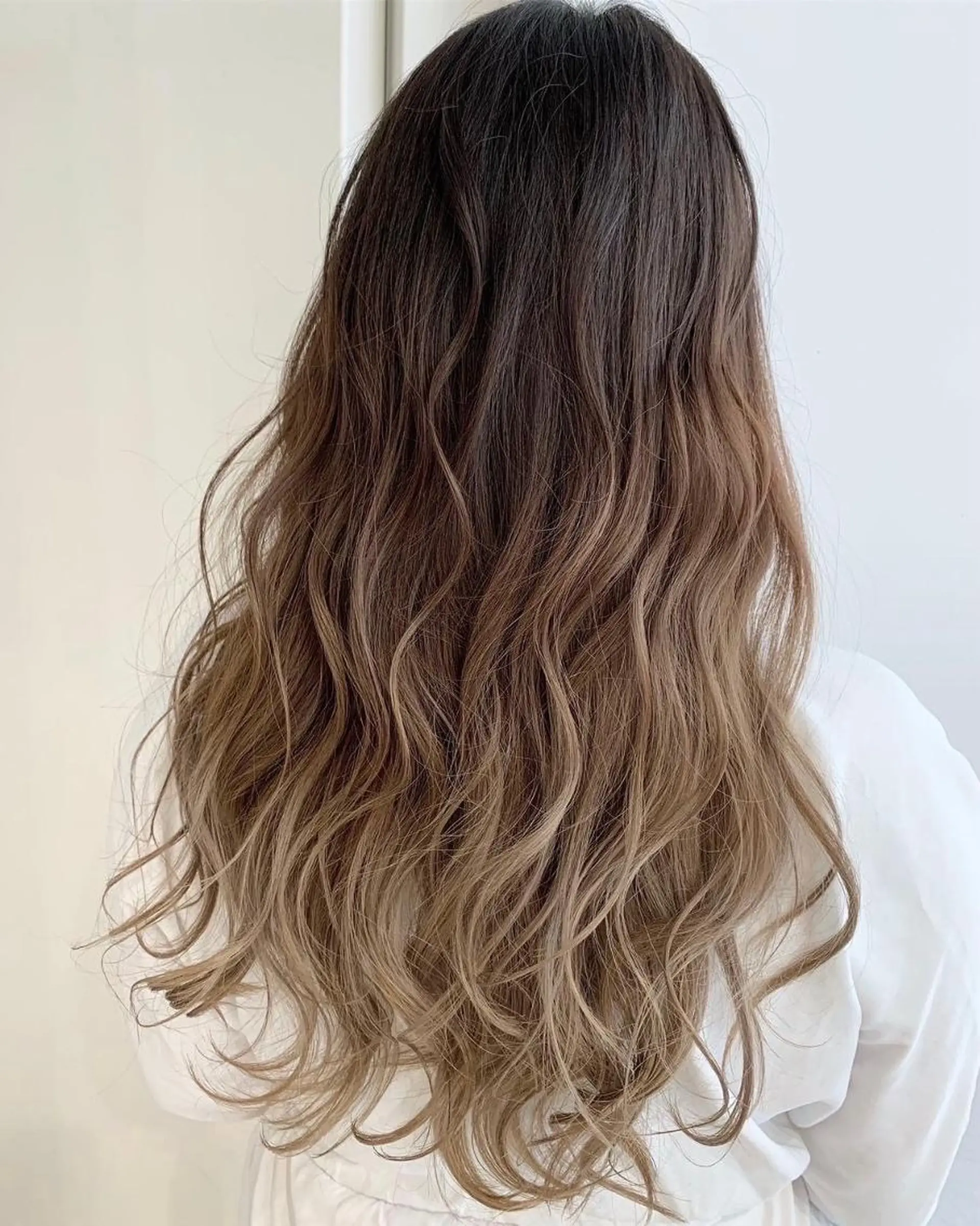 ロング ボブ ハイライト 髪質改善 韓国風ヘア レイヤーカット 【公式】amble luxe 中野のヘアスタイル