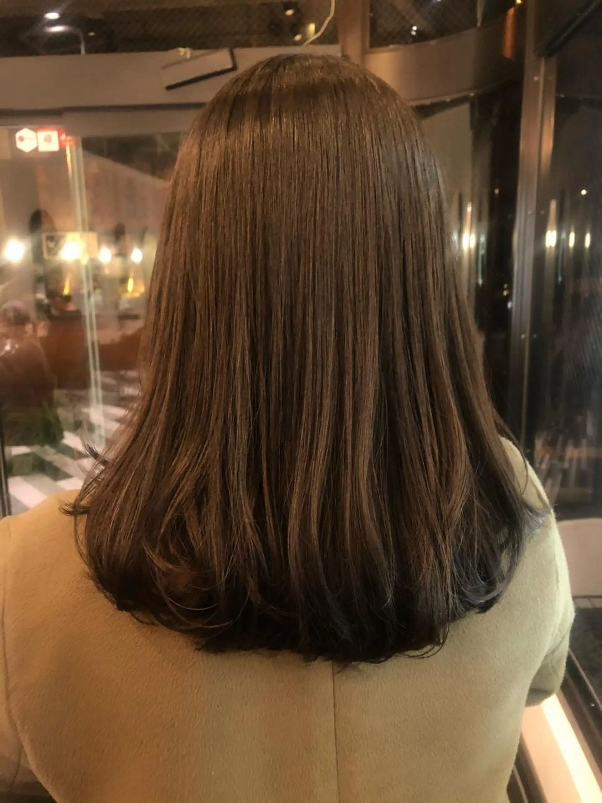 ミディアム カラー 貴方に似合うを見つけ ます🌱市川リョウカのヘアスタイル