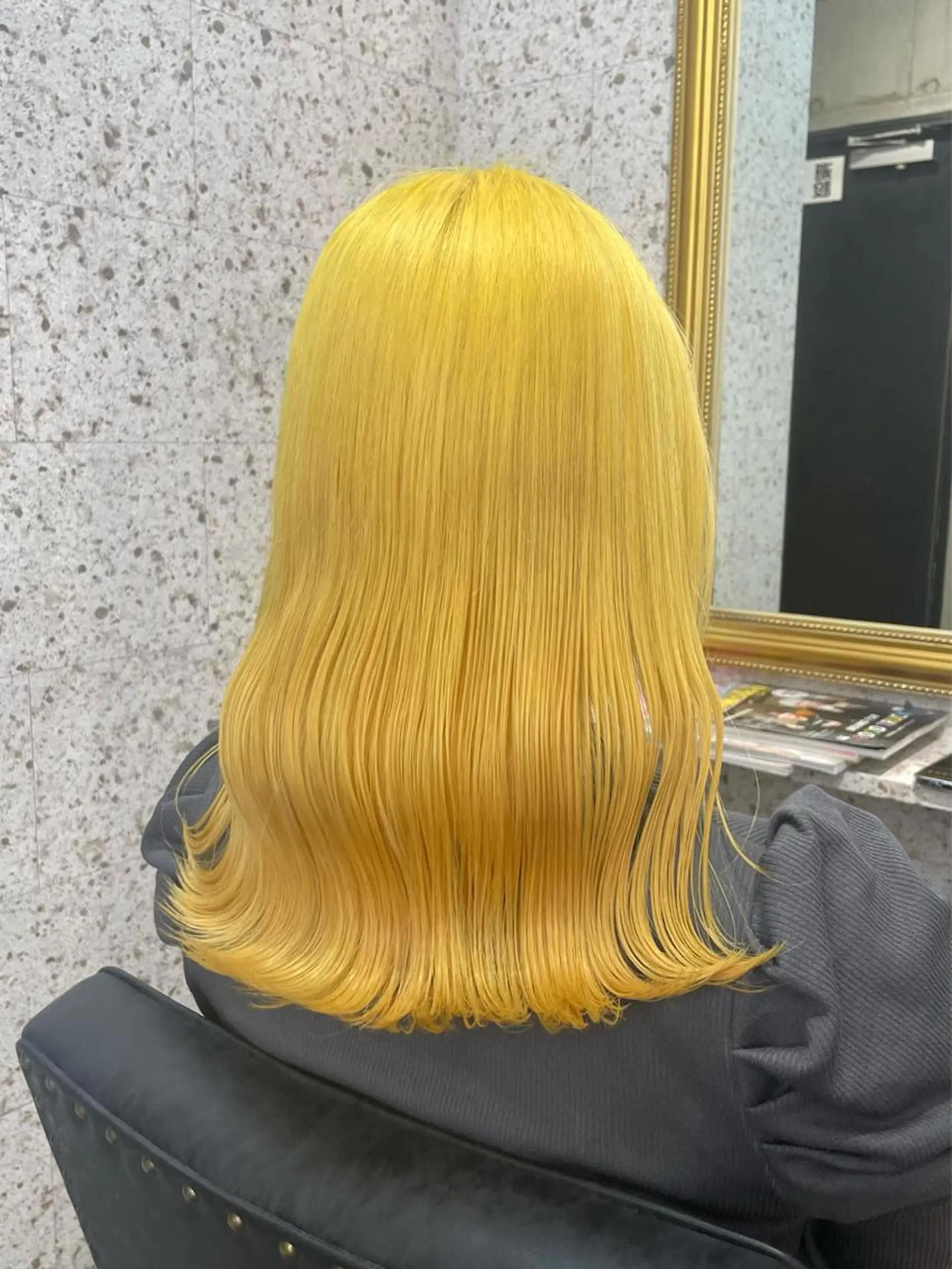 ロング カラー イエローカラー ヘアカラー トリートメント SHOTO ハイトー ン/ブロンドカラーのヘアスタイル