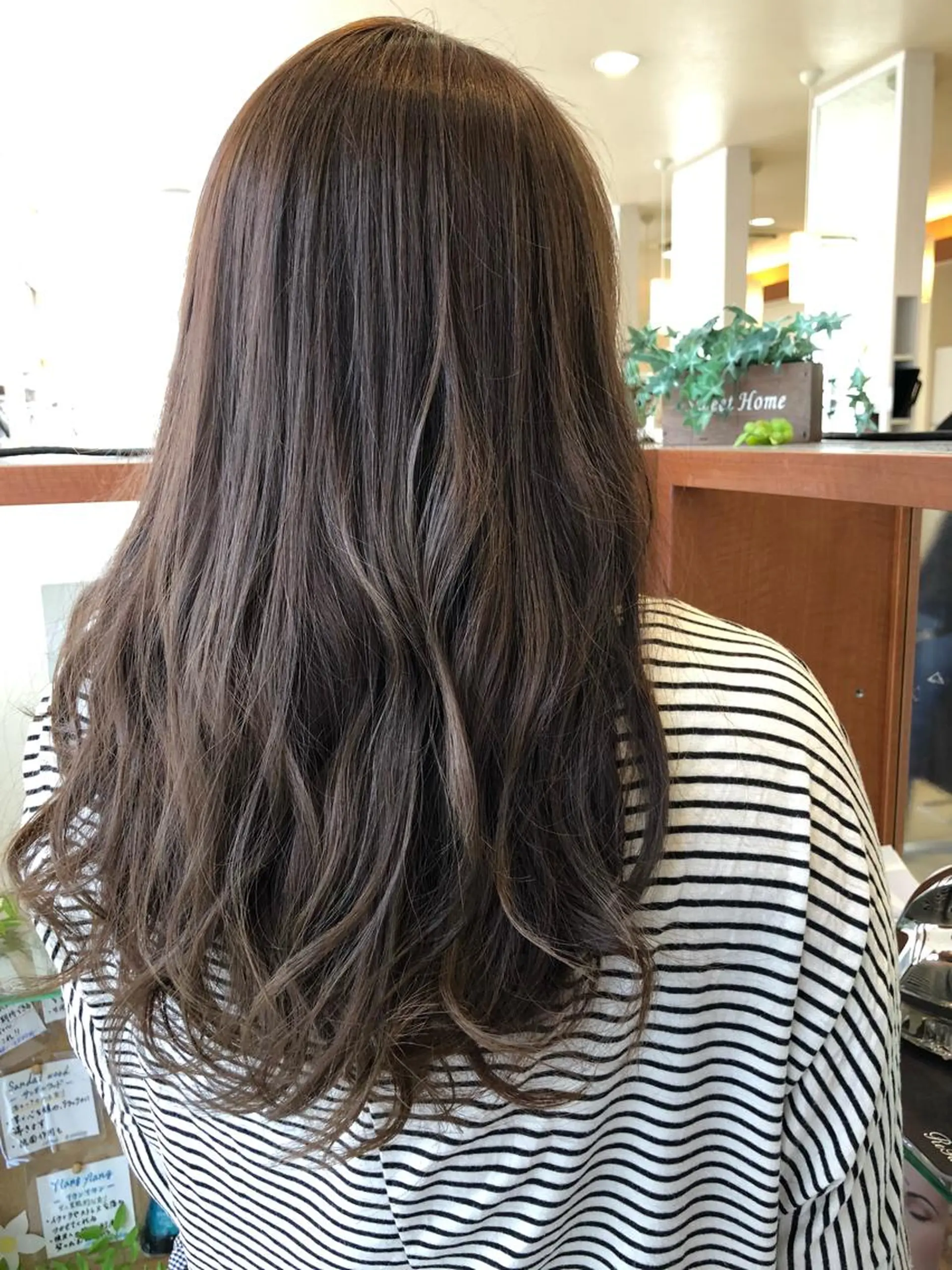 カラー 牧野 佳樹のヘアスタイル