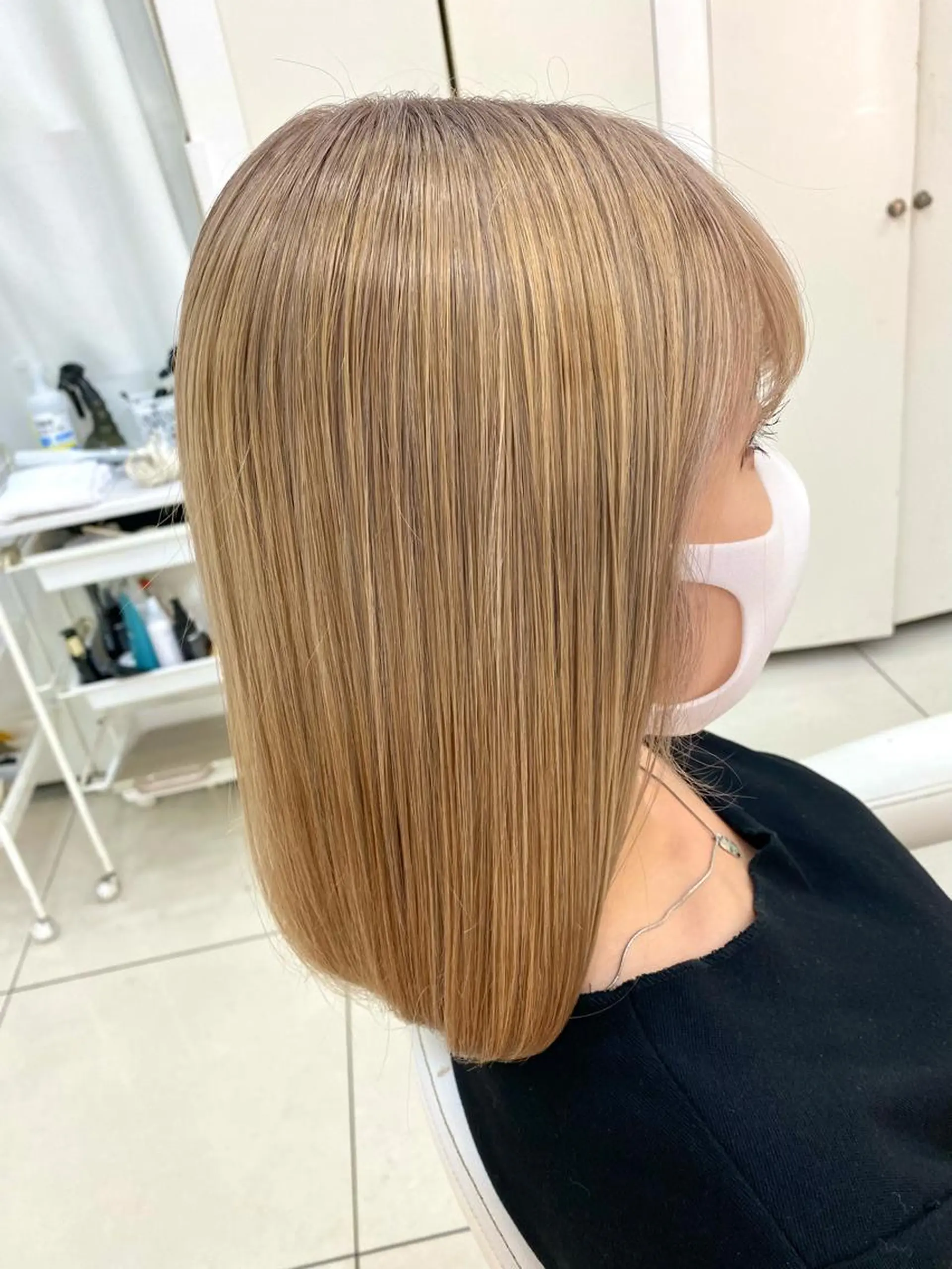 ミディアム カラー ブリーチ カット ヘアカラー トリートメント 🌼上水流 彩乃🌼のヘアスタイル