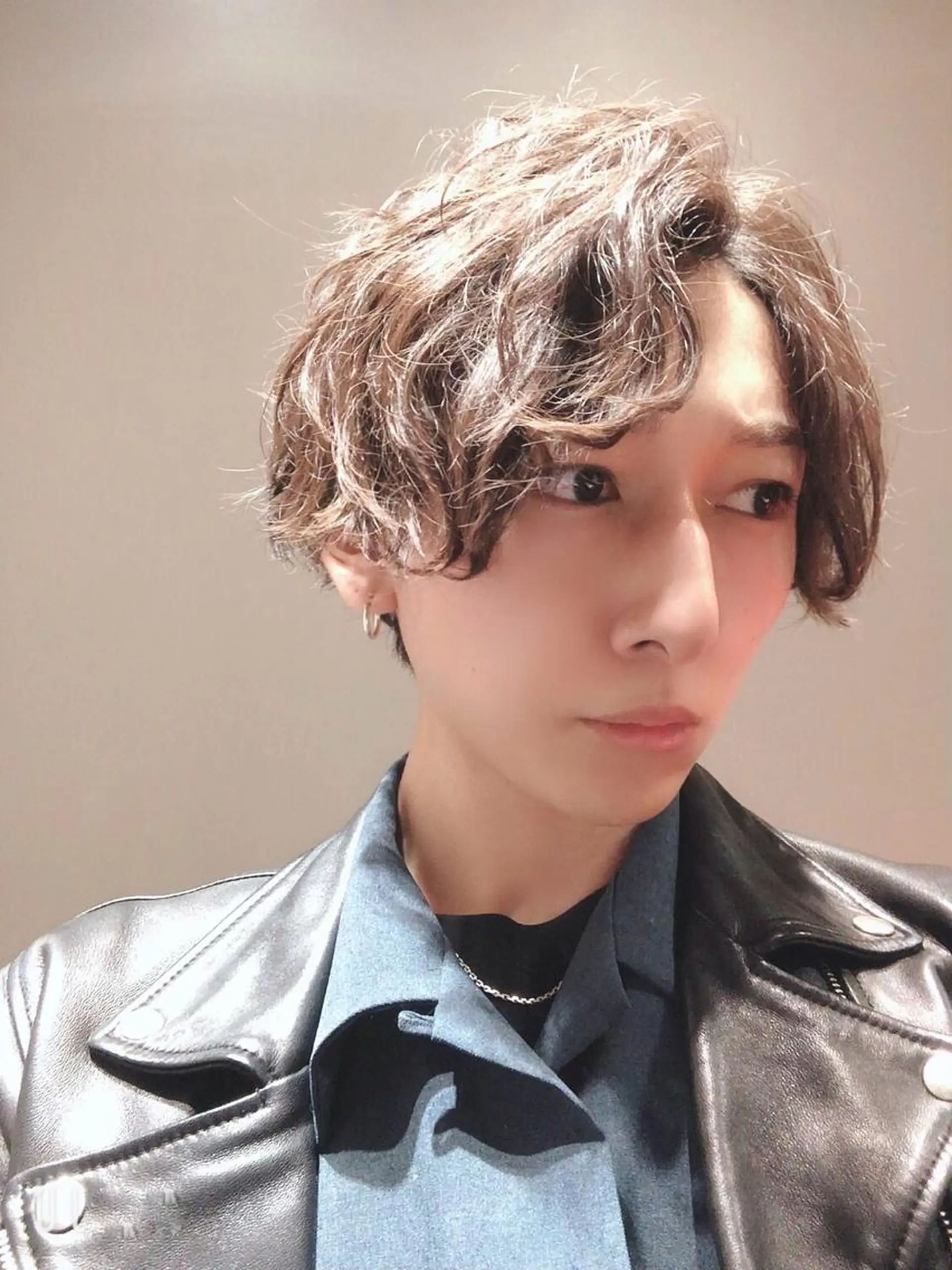 ショート パーマ メンズ 髪質改善✨艶髪 韓国ヘア　池内 祐樹のヘアスタイル