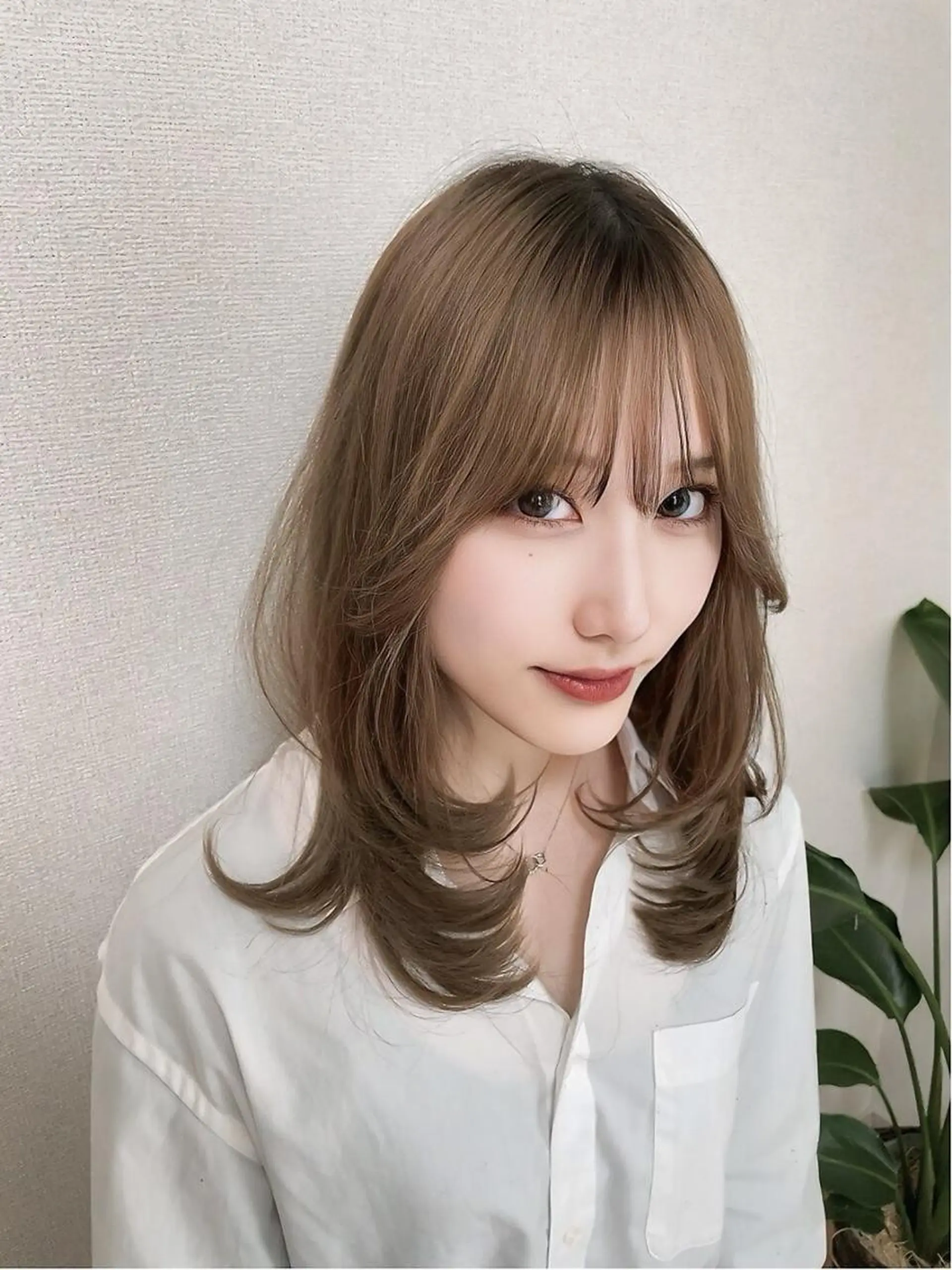 ミディアム カラー ショートボブ ダブルカラー ハイライトカラー ボブ くびれヘア カット ヘアカラー newi saLyu ネウィ　サリューのヘアスタイル