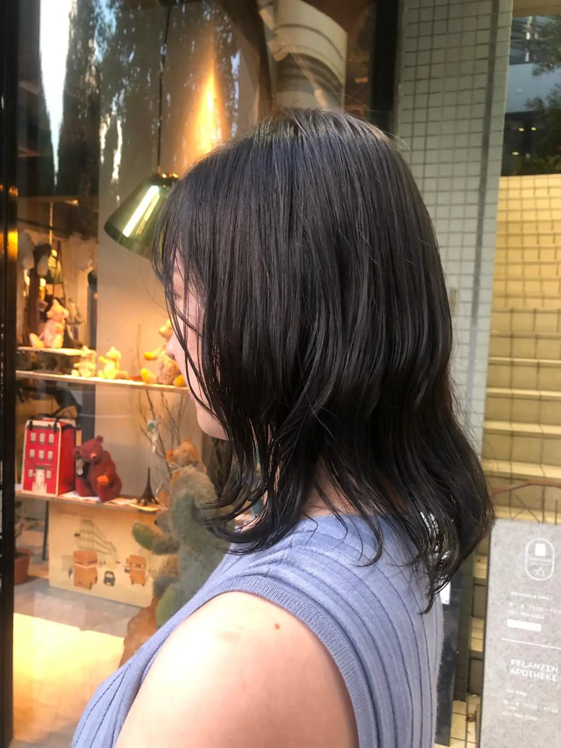 カラー アッシュ アッシュブラウン ブラウンカラー 竹内 絢香のヘアスタイル