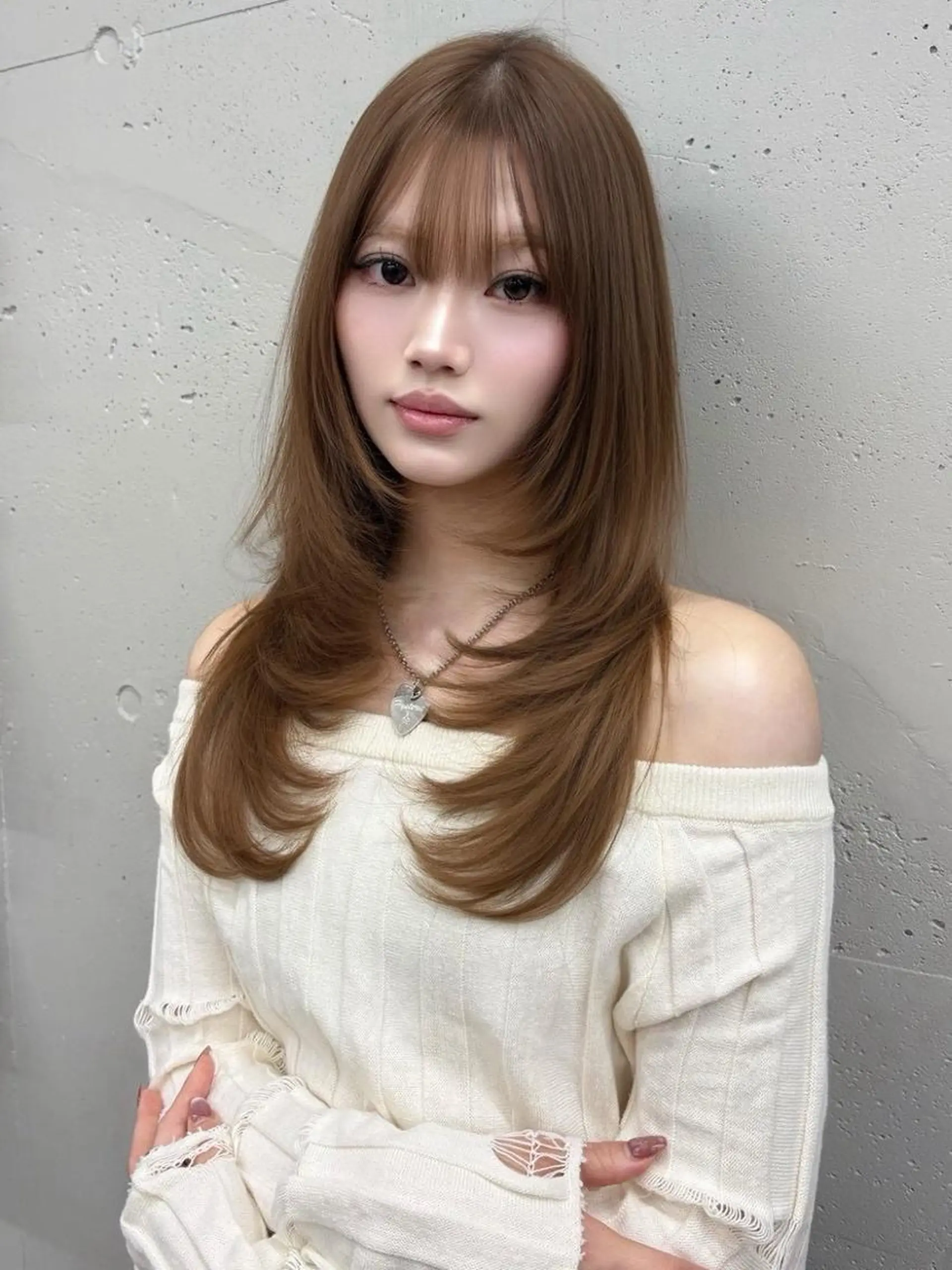 カラー セミロング ベージュカラー ブリーチ ケアブリーチ ミルクティーベージュ ヘアカラー ♡韓国ヘア♡ ブリーチ✨ハイトーンのヘアスタイル