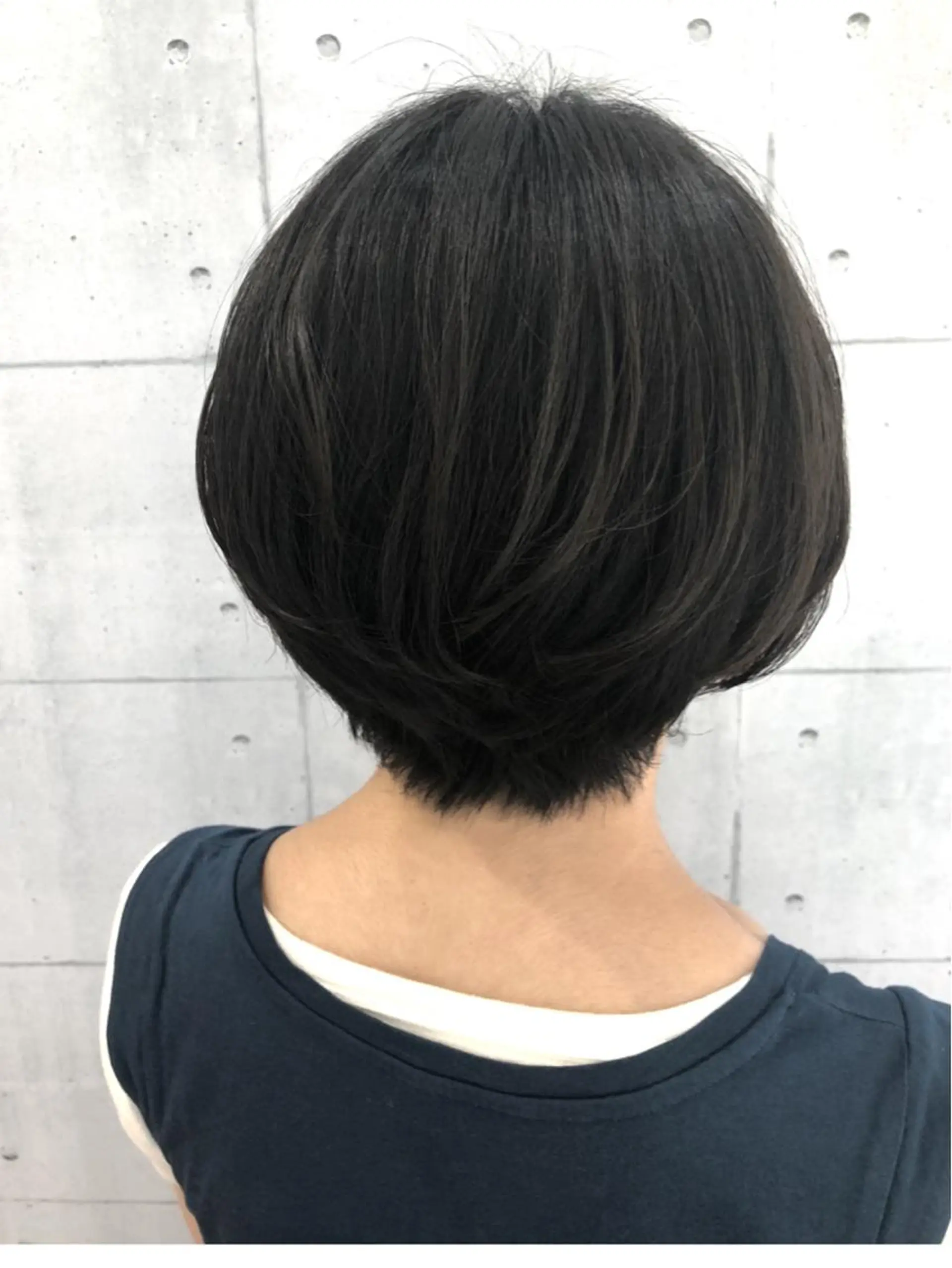 ミディアム カラー ショートボブ ボブ カット ヘアカラー トリートメント 金沢 広美のヘアスタイル