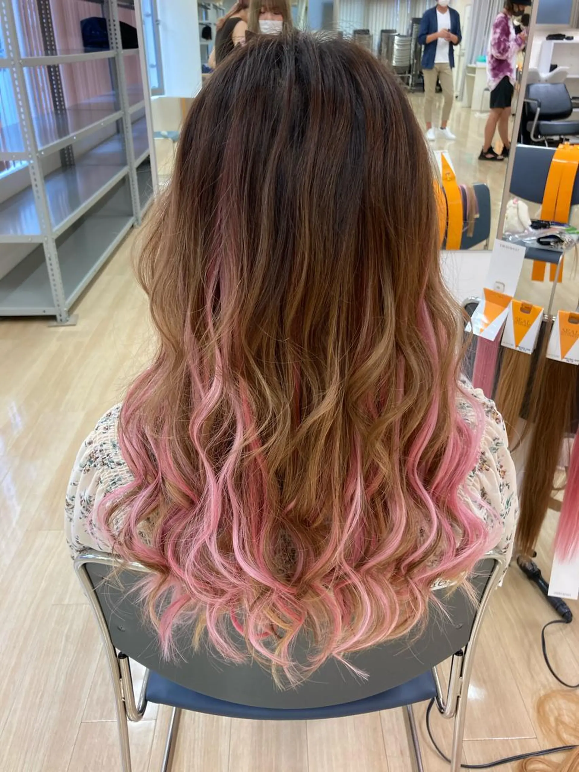 ロング 一ノ瀬 蘭のヘアスタイル