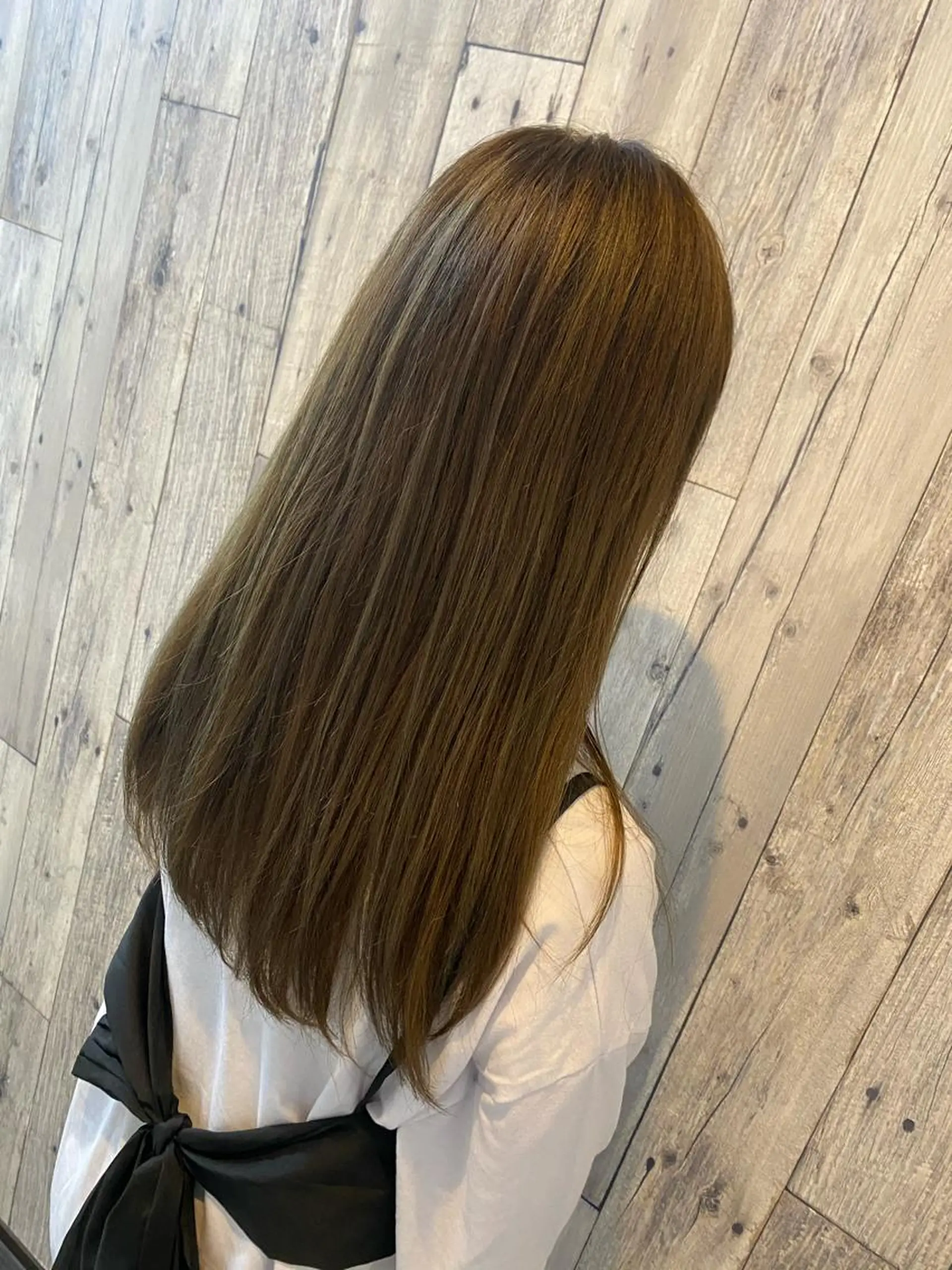 カラー イルミナカラー 大芝 沙耶のヘアスタイル