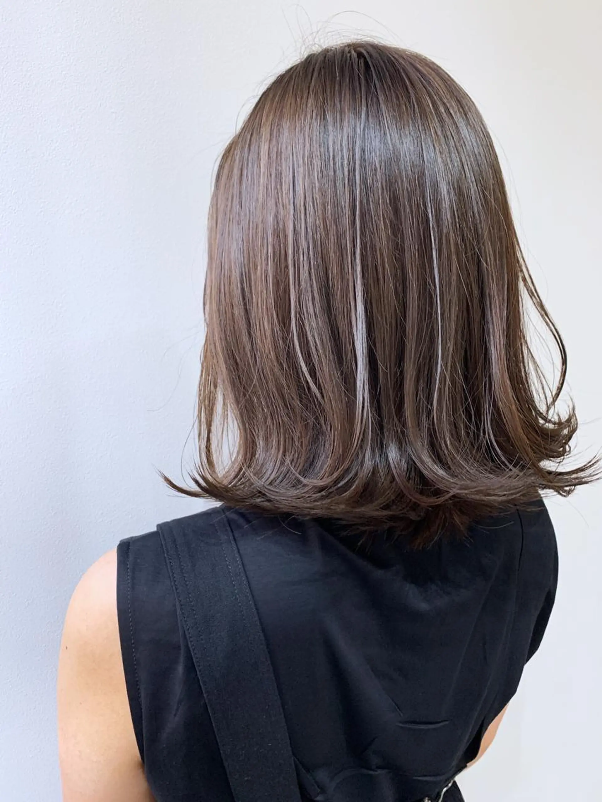 ミディアム カラー イルミナカラー トリートメント ROW吉祥寺✨ 髪質改善TR&スパ✨のヘアスタイル