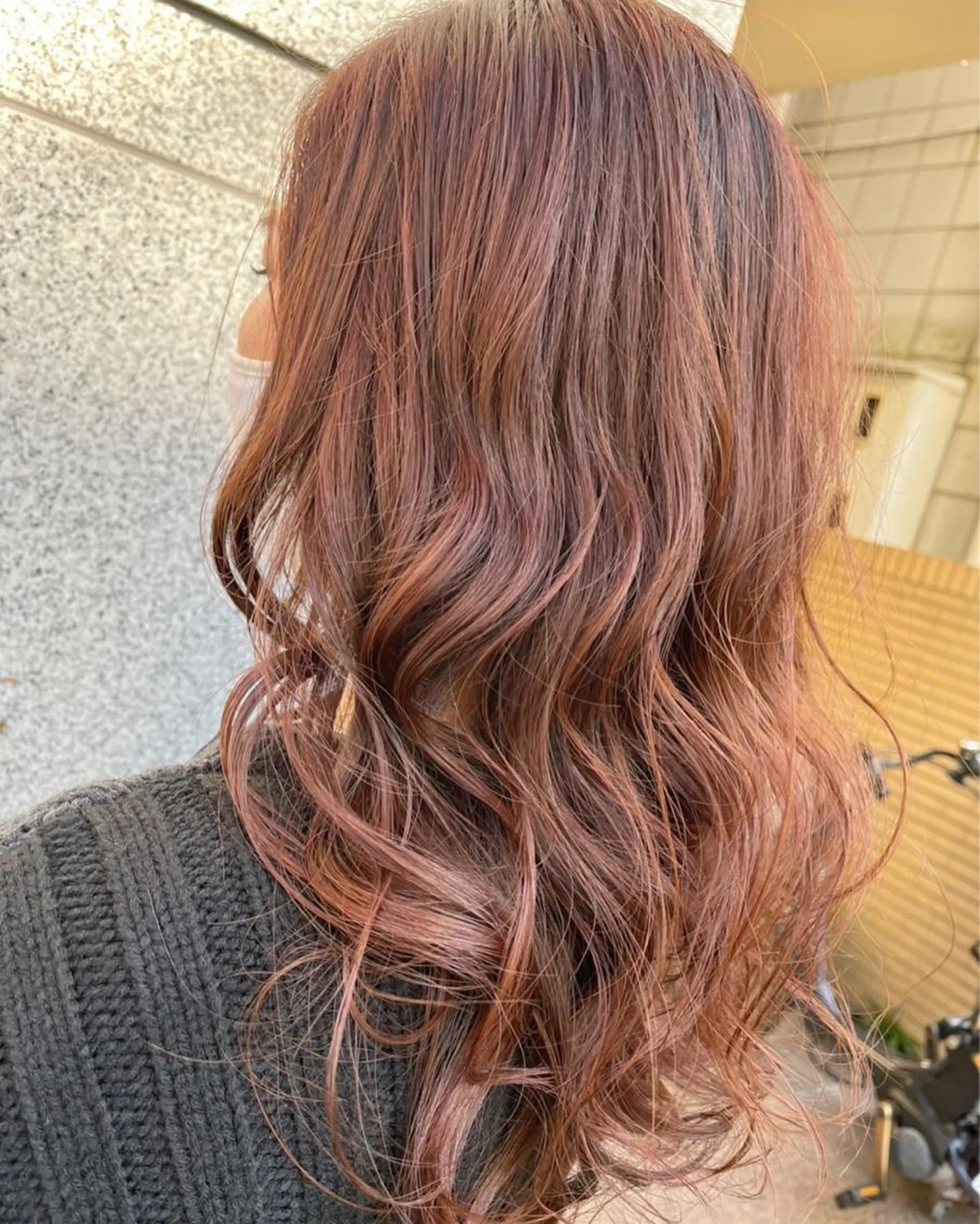ロング カラー イルミナカラー ルビー レイヤーカット ロング カット ヘアカラー こすげひろと カラー講師のヘアスタイル