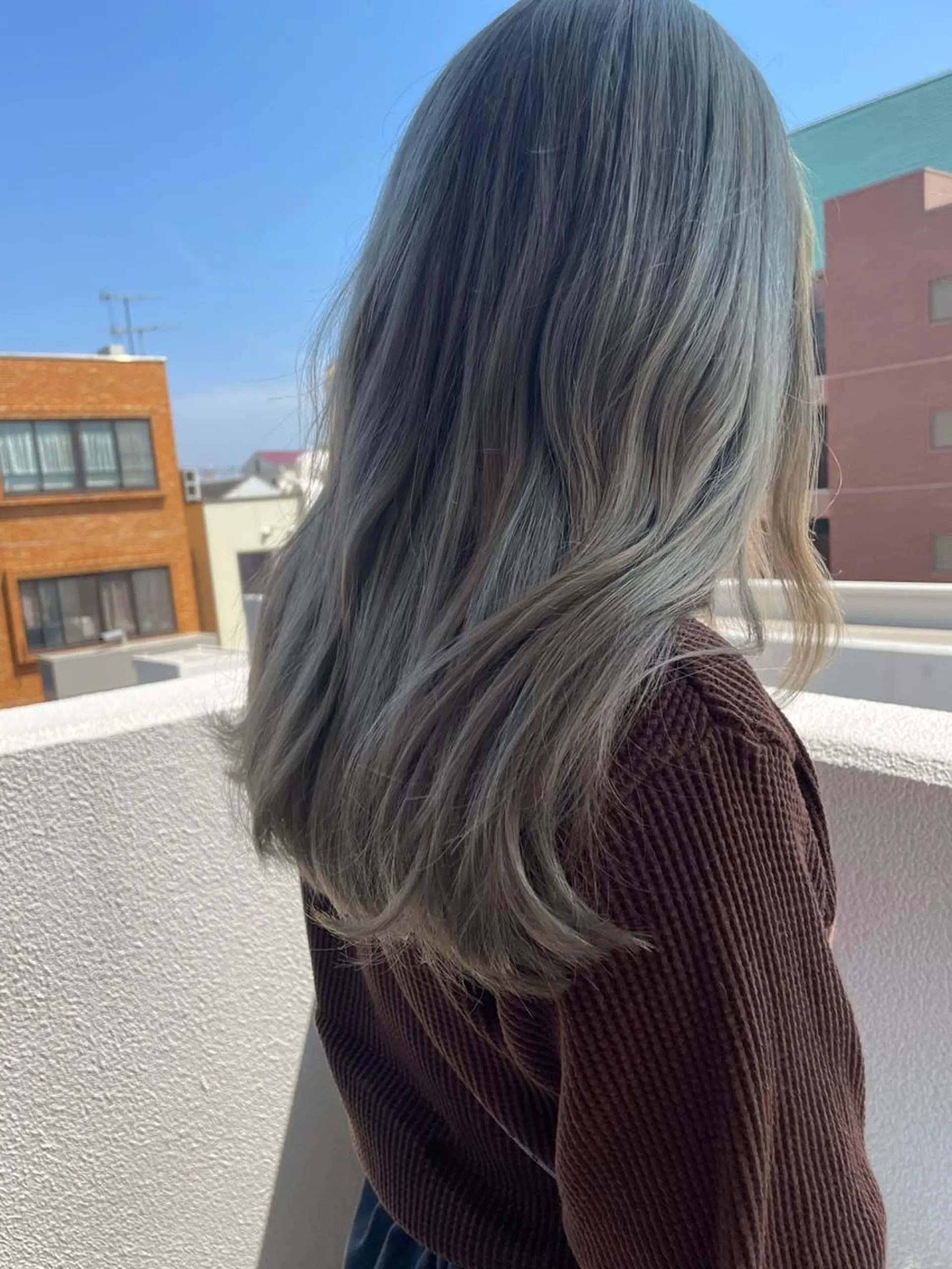 ロング カラー ダブルカラー ヘアカラー 松佐 ゆかりのヘアスタイル