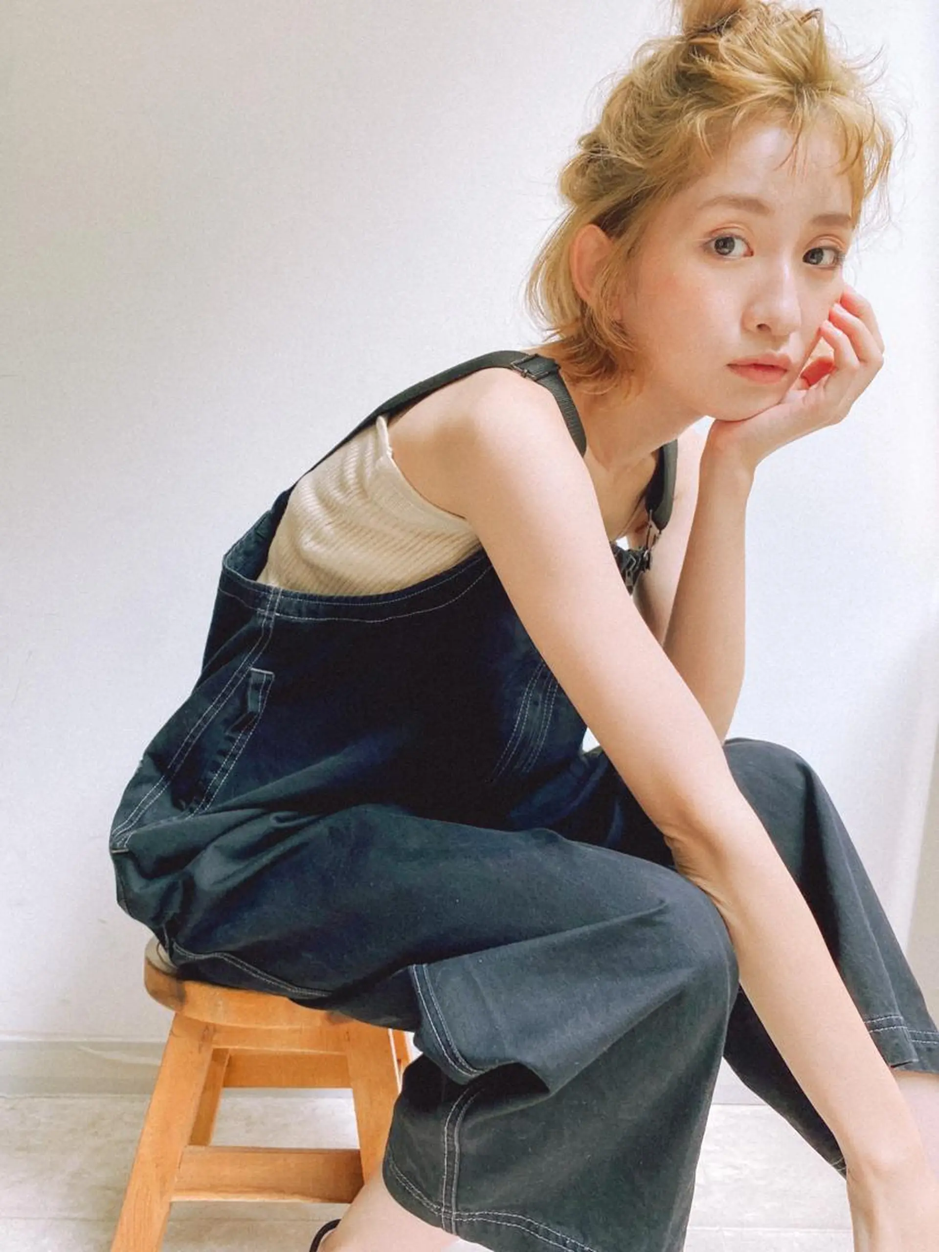 ミディアム カラー ANY mikuのヘアスタイル