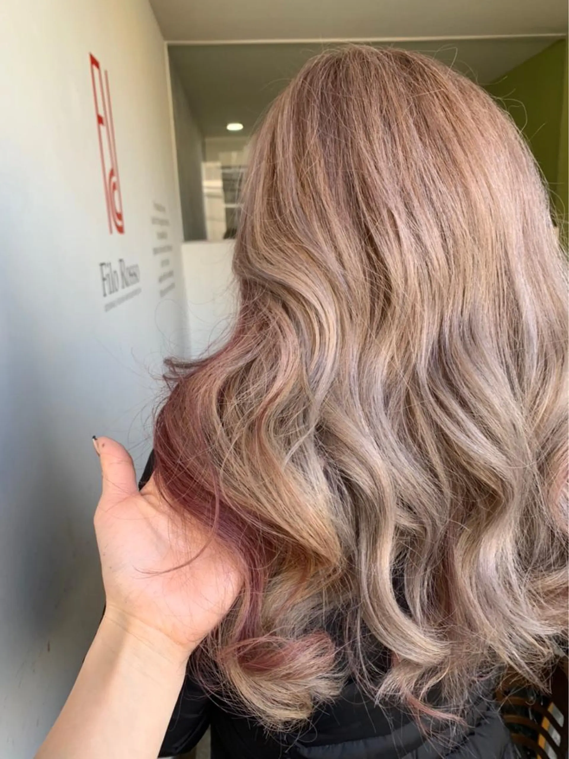 ロング カラー ブリーチ ピンクカラー 木村 幸浩のヘアスタイル