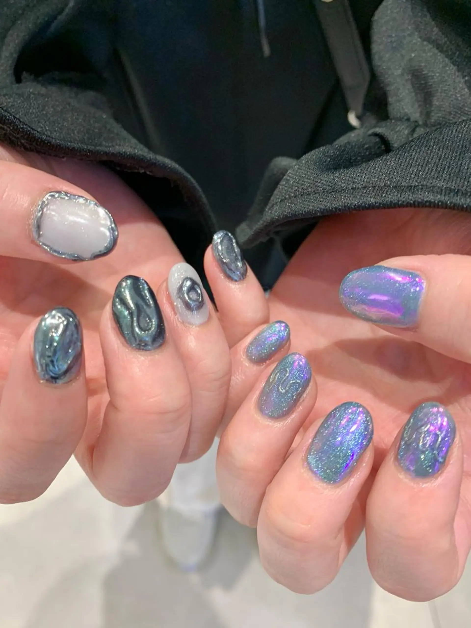 ネイル オーロラネイル マグネットネイル ハンドネイル Kureha/ネイル トレンドヘアのマツエク・マツパデザイン