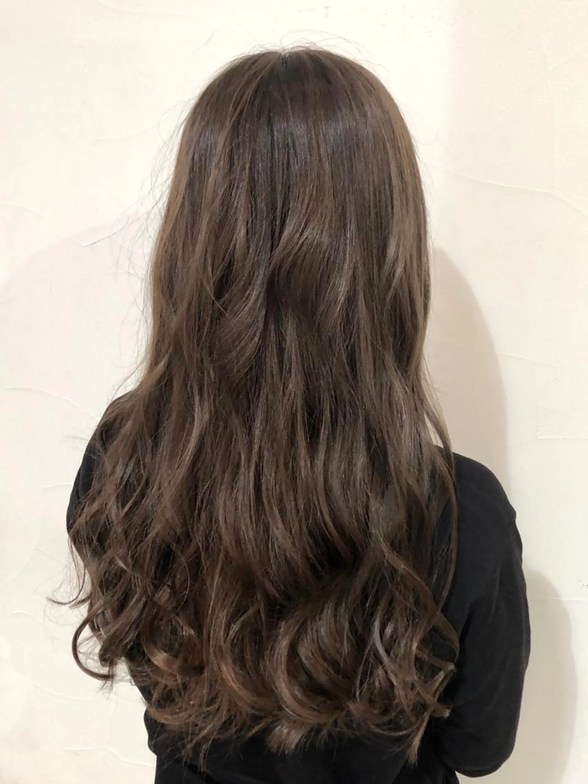 カラー 下池 紗加のヘアスタイル