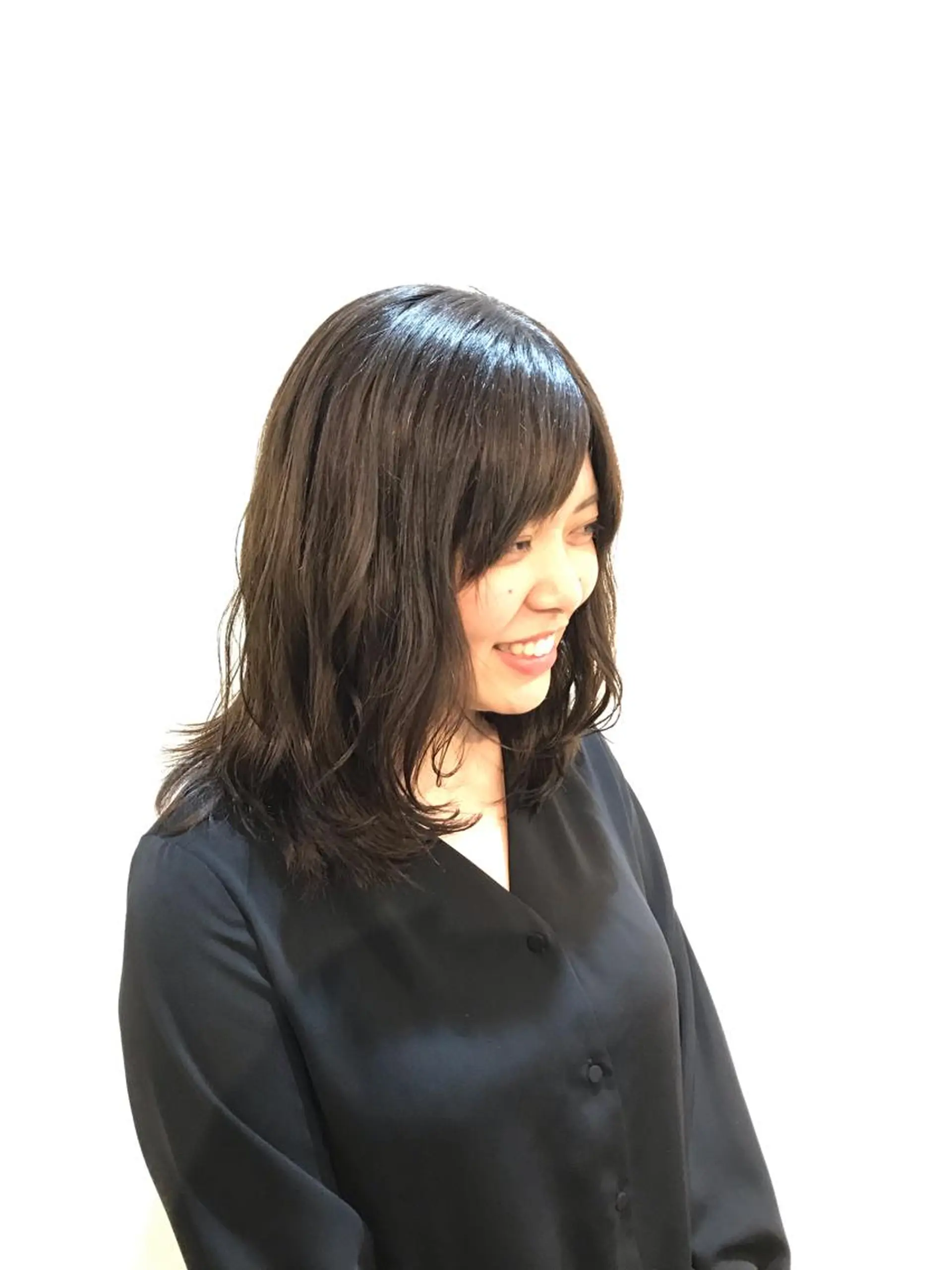 ミディアム 小杉輝/ショート /艶カラー✨のヘアスタイル