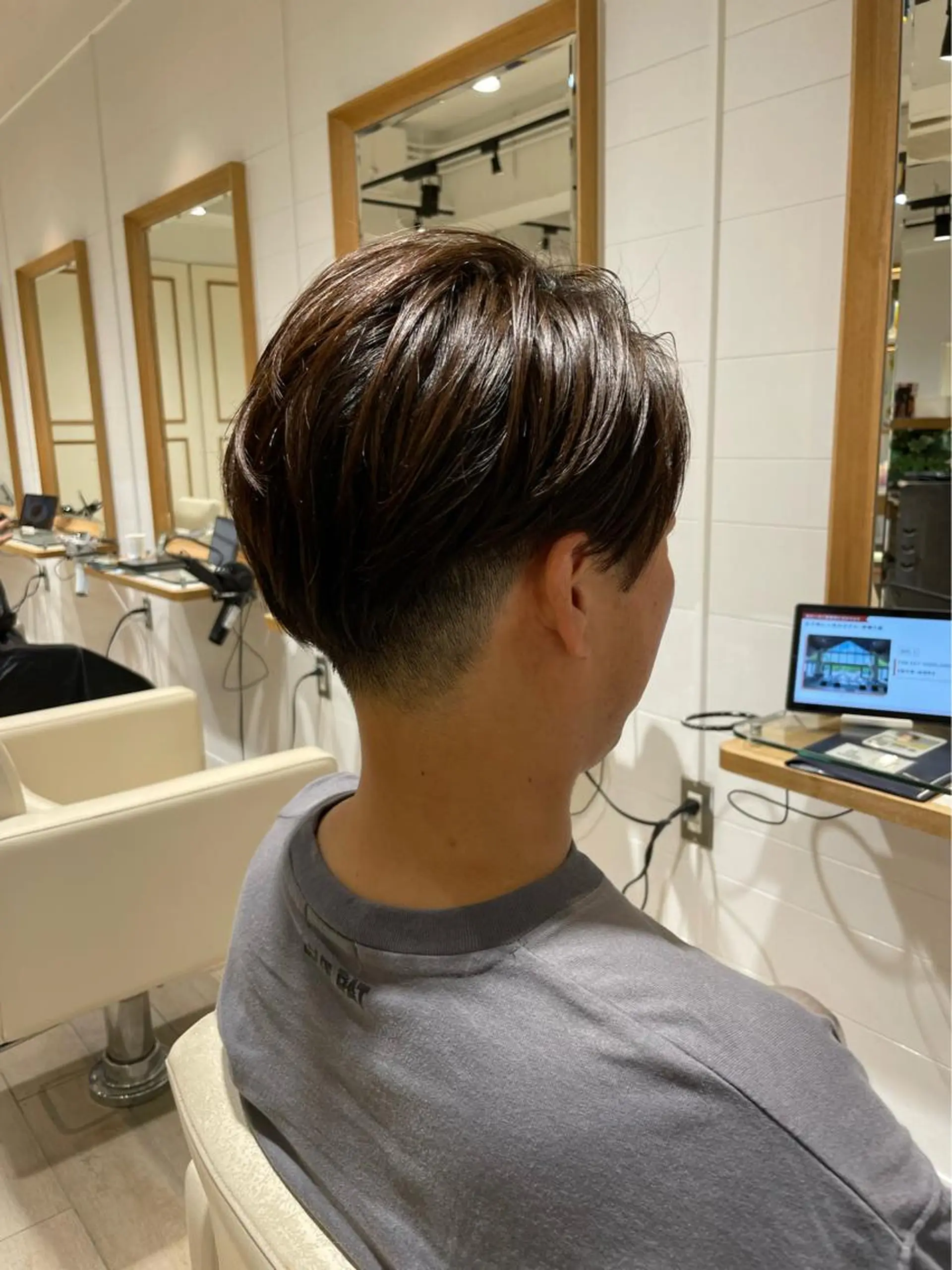 メンズ カット 🐝メンズハイライト …Rioのヘアスタイル