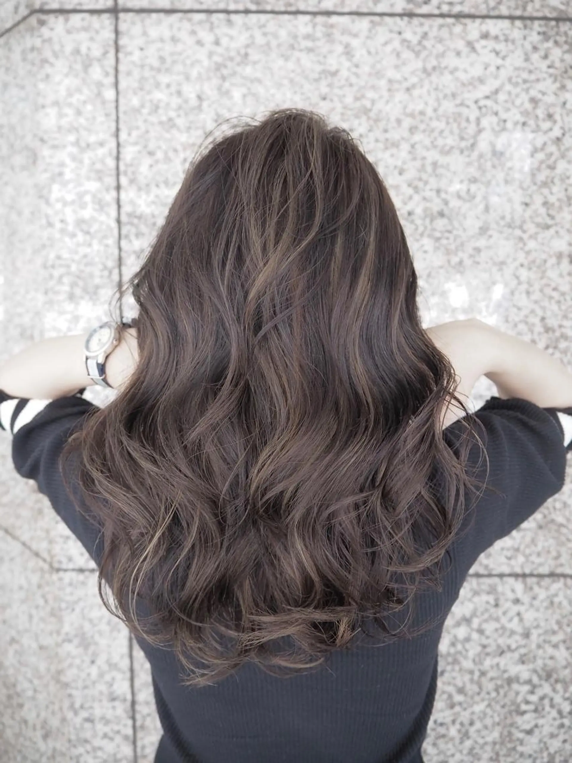 ロング カラー 菅村 勇亮のヘアスタイル