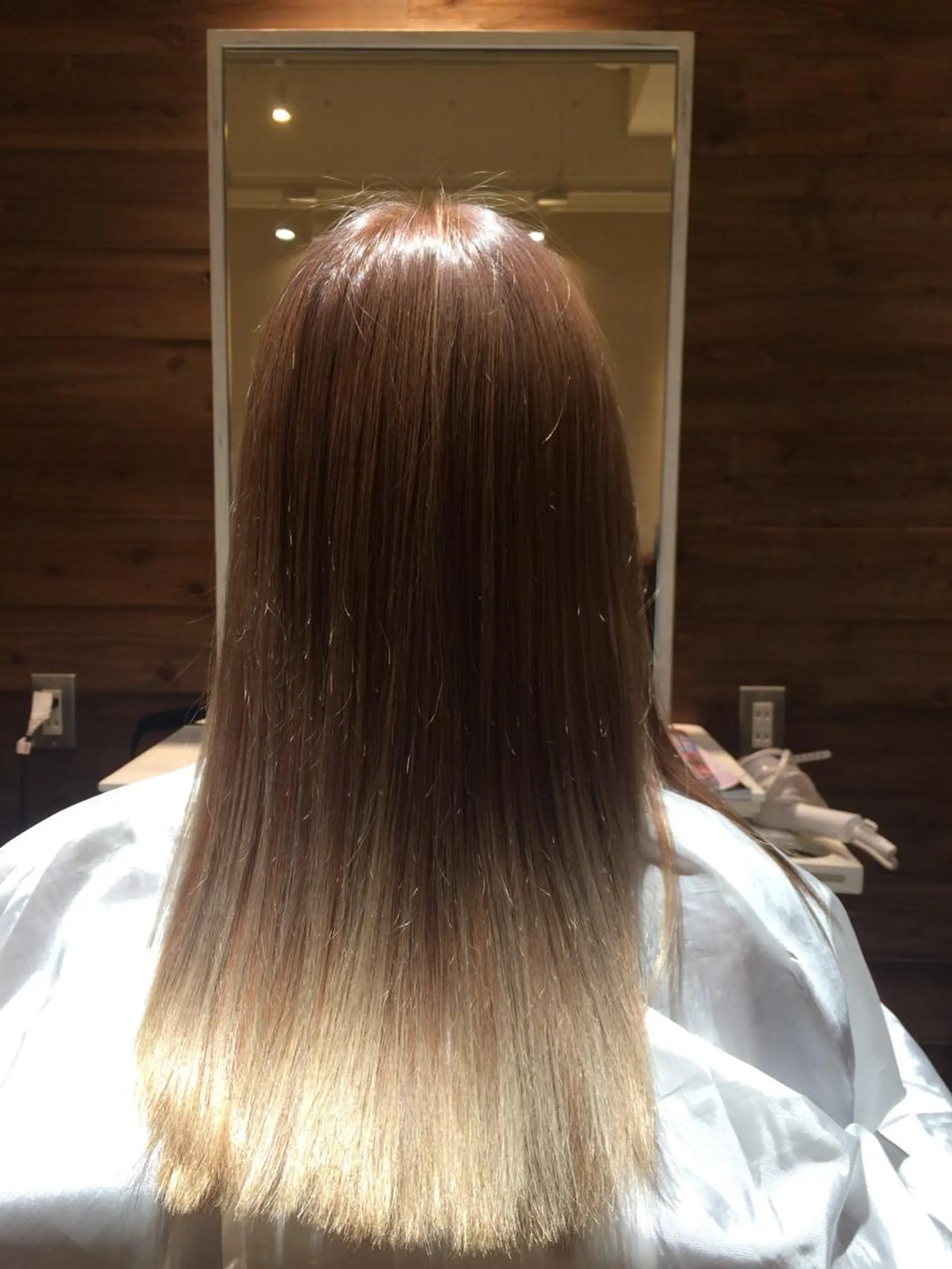 カラー 龍 門のヘアスタイル