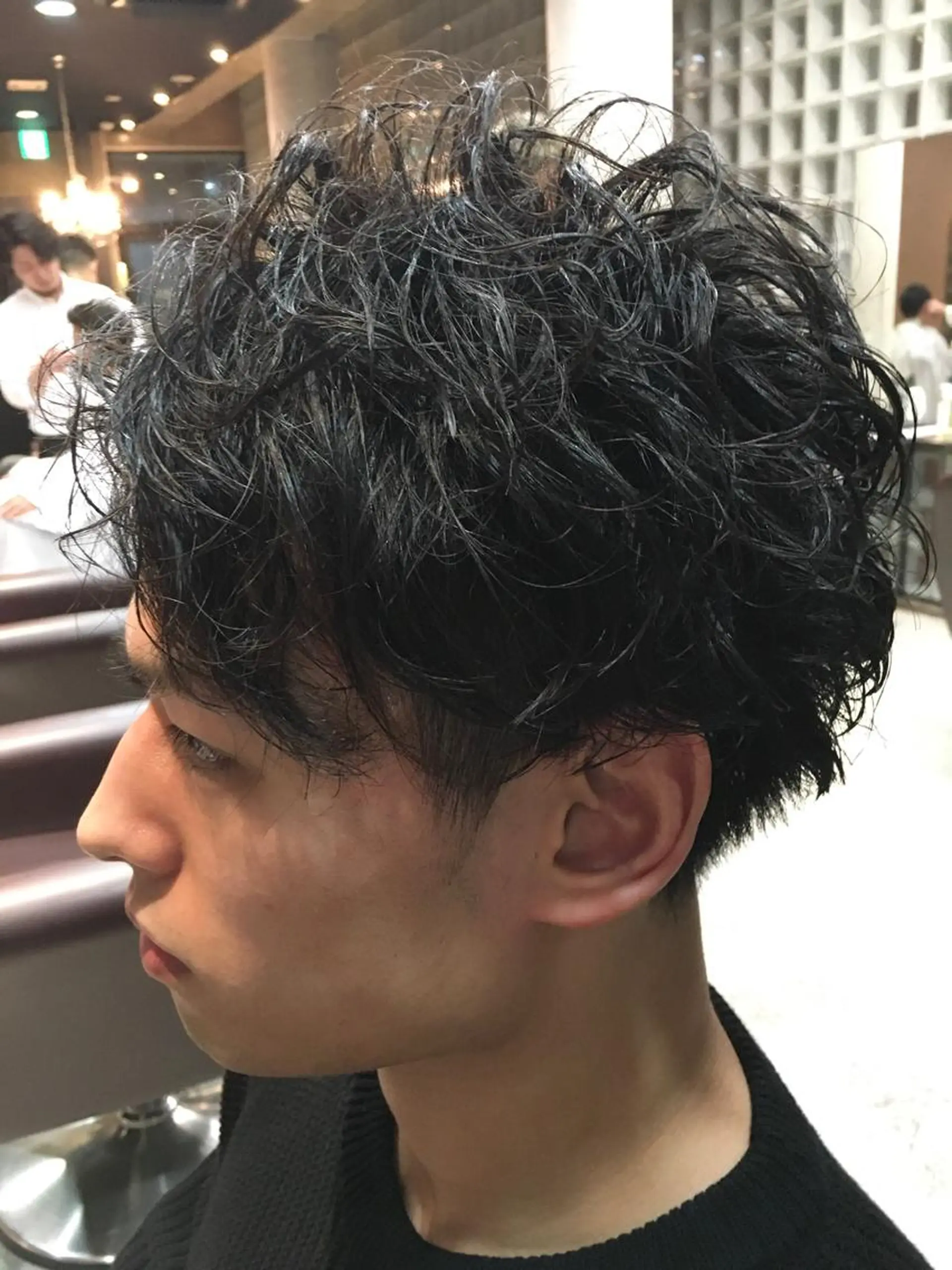 ミディアム パーマ メンズ カット パーマ トリートメント 完全個室マンツーマン メンズサロン草野貴樹のヘアスタイル