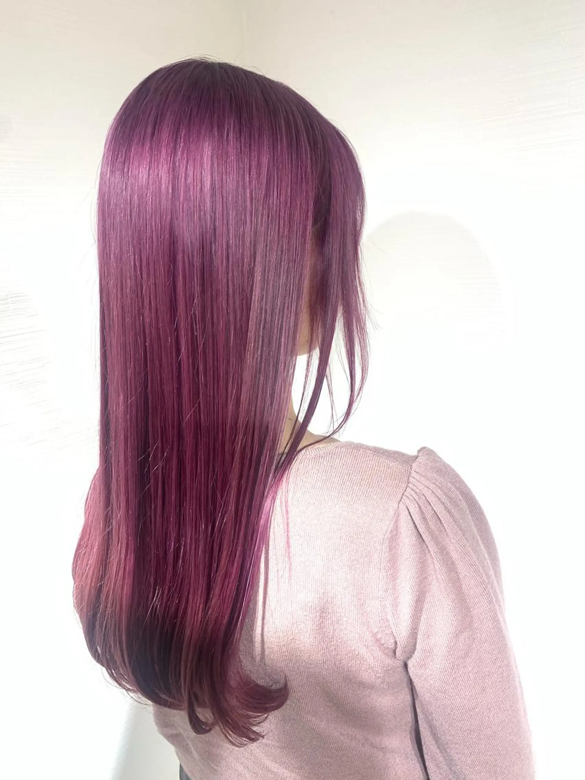 セミロング カラー ヘアアレンジ ダブルカラー パープルカラー 髪質改善 トリートメント カット ヘアカラー トリートメント ✨髪のソムリエ✨ 岩川和生のヘアスタイル