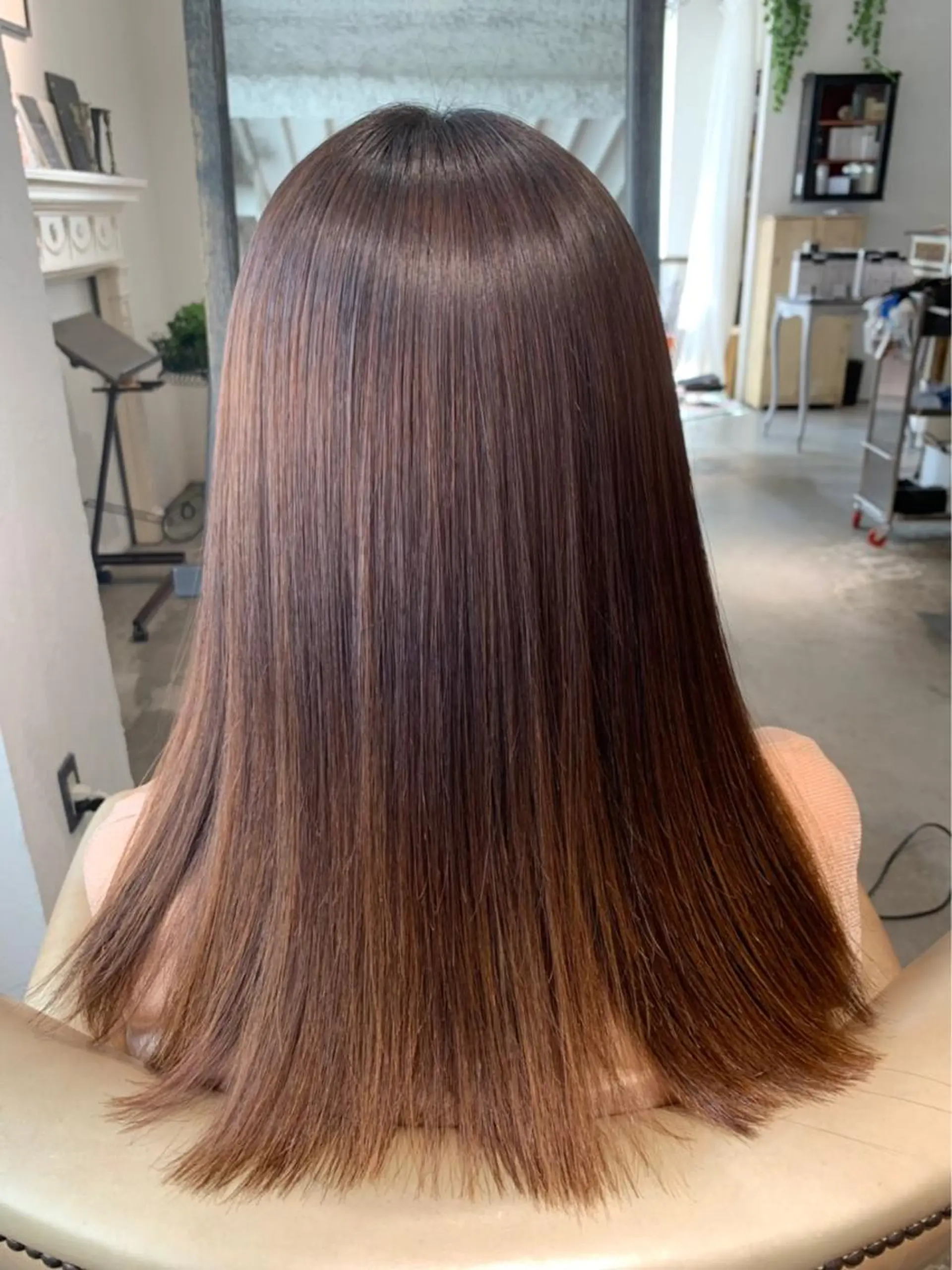 セミロング 植田 彩加のヘアスタイル