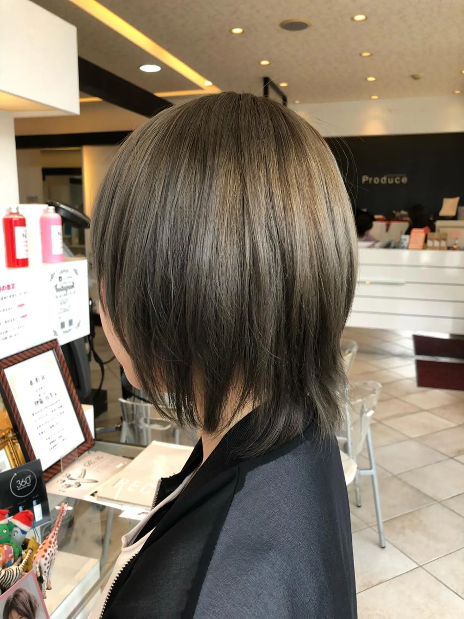 ショート カラー ヘアカラー 美容室 HAKUAのヘアスタイル