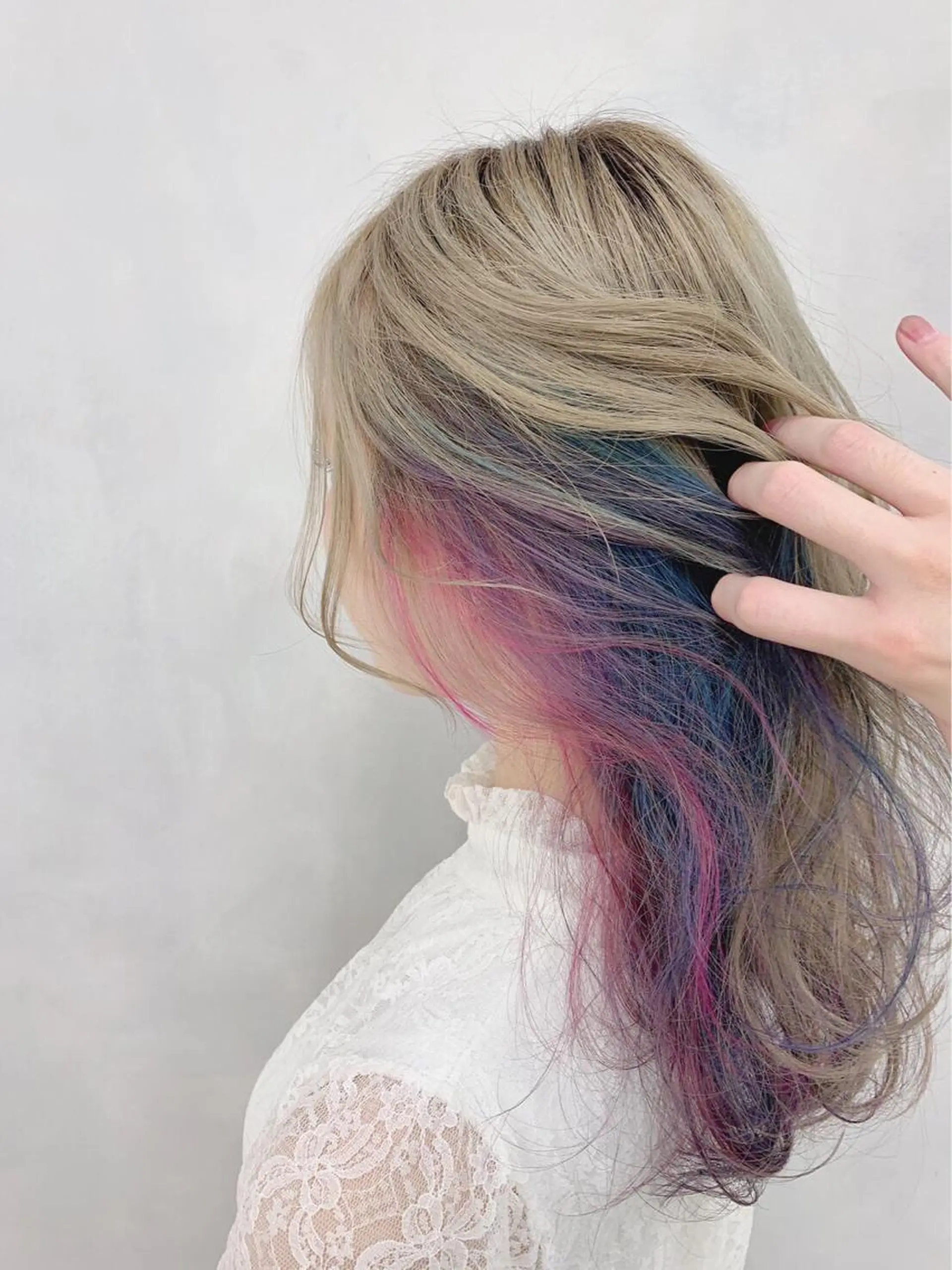 カラー ブルーカラー ピンクカラー ユニコーンカラー レイヤーカット 古川洋之のヘアスタイル