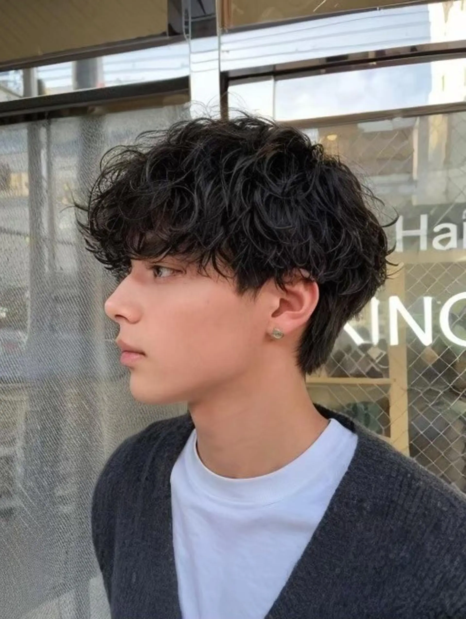 メンズ メンズブリーチ センターパート メンズ韓国風 韓国マッシュ マッシュ カット パーマ メンズスタイリスト✨ 助川龍哉のヘアスタイル