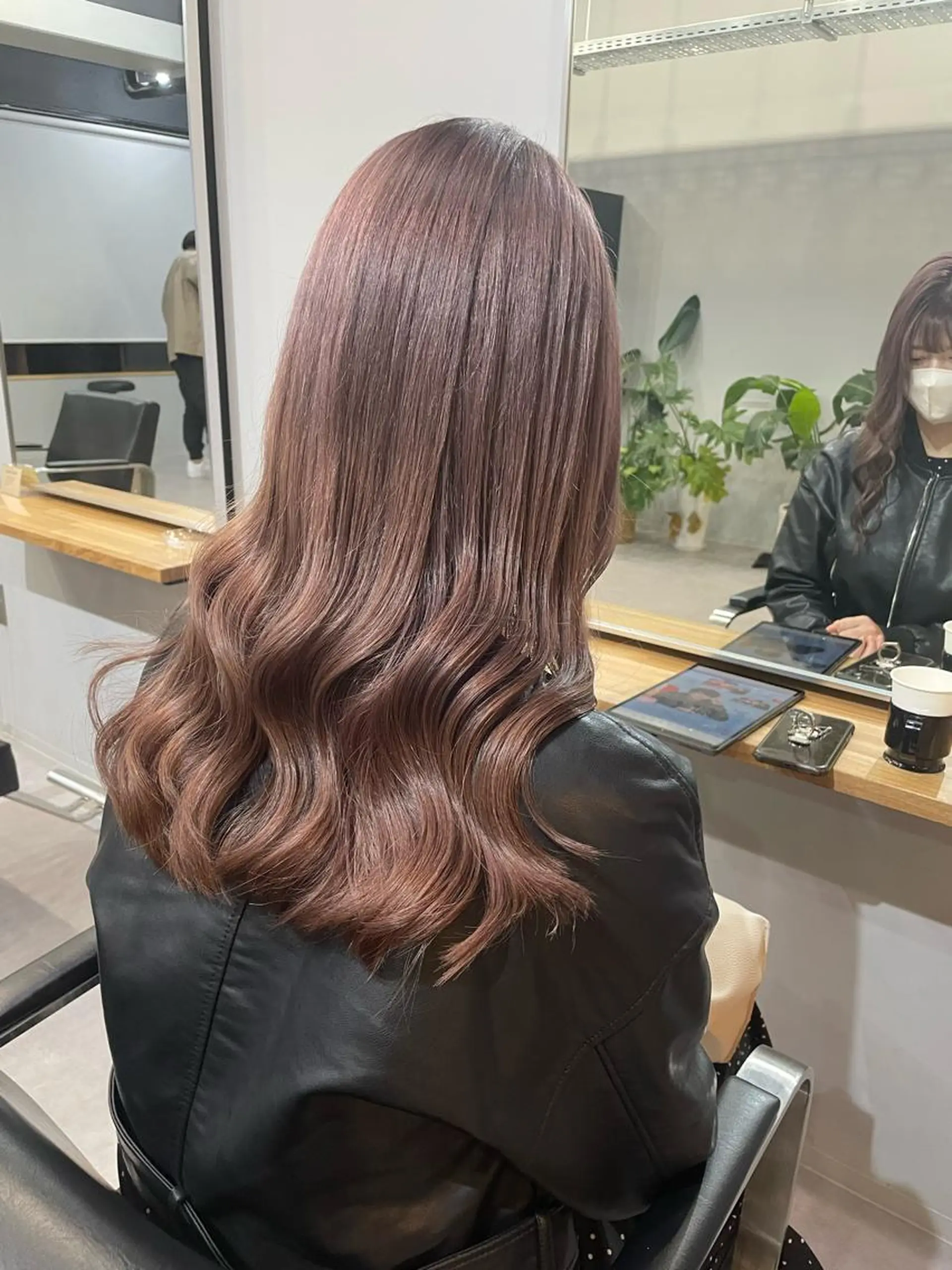 ロング カラー ミルクティーベージュ ❤︎レイヤー　MIAのヘアスタイル