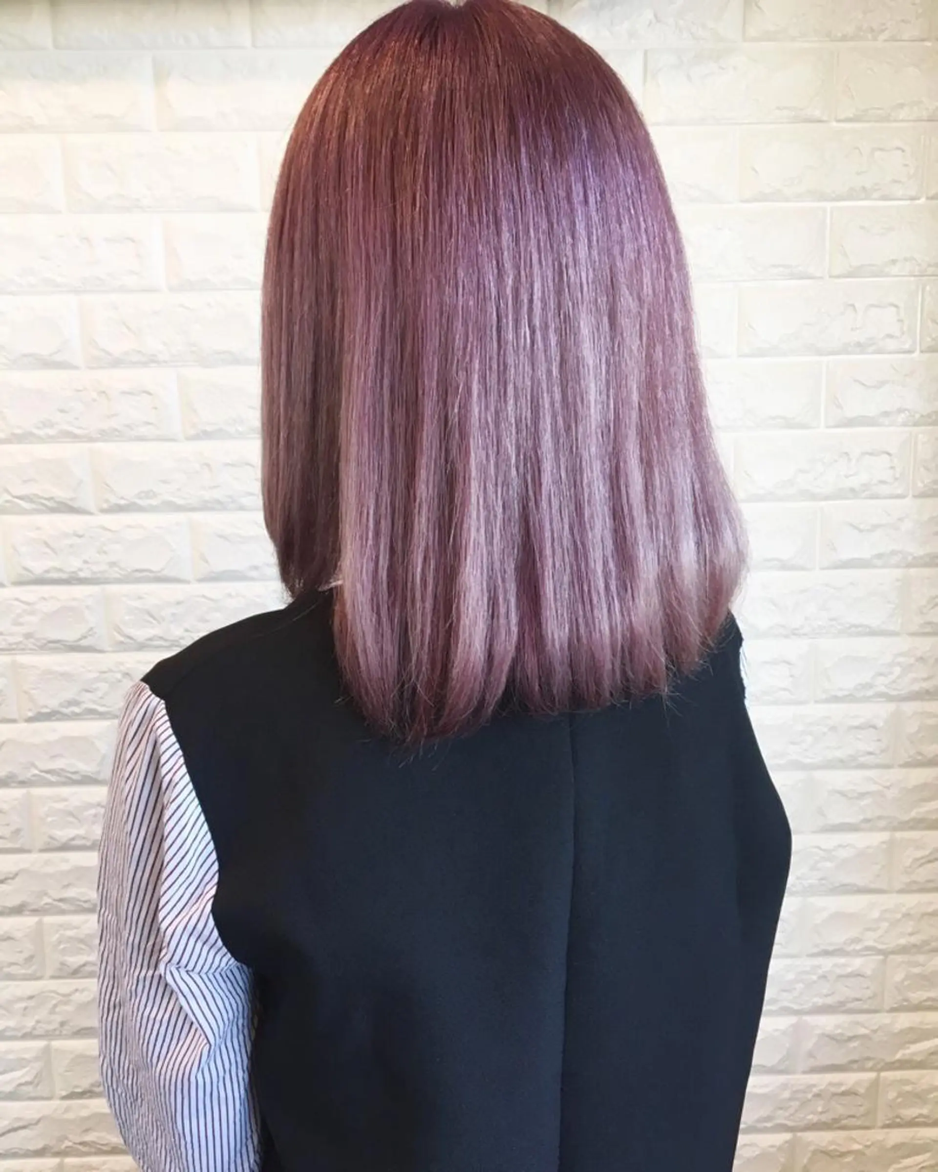 カラー 西本 夏美のヘアスタイル