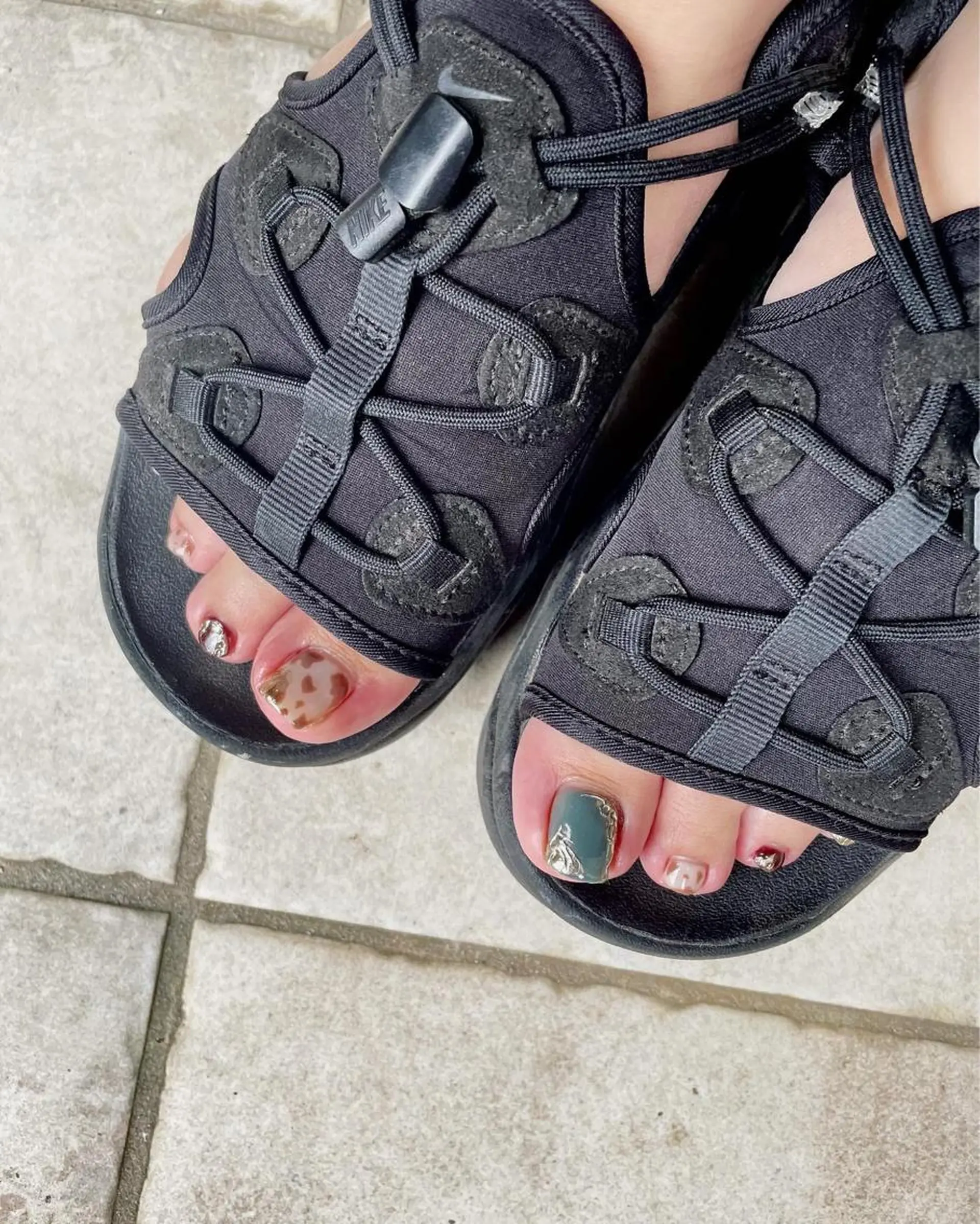 ネイル アニマル柄 フットネイル 甲府市徳行 🧸prunelleのネイルデザイン