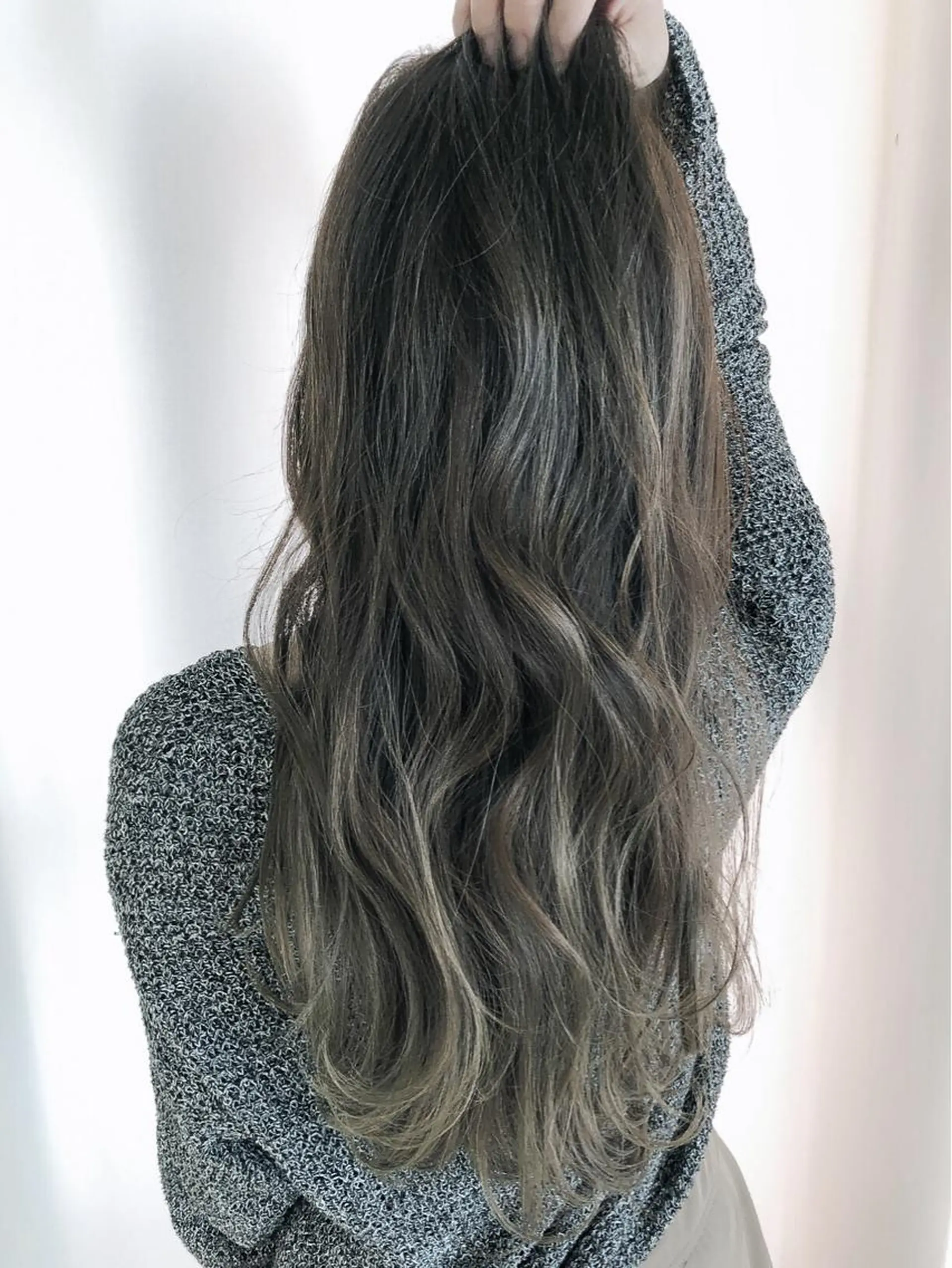 ロング カラー パーマ ヘアアレンジ ネイル マツエク・マツパ アッシュ アッシュグレー アッシュグレージュ バレイヤージュ グラデーションカラー カット ヘアカラー 縮毛矯正 竹内ケンゴ🇰🇷 EIGHT藤沢のヘアスタイル