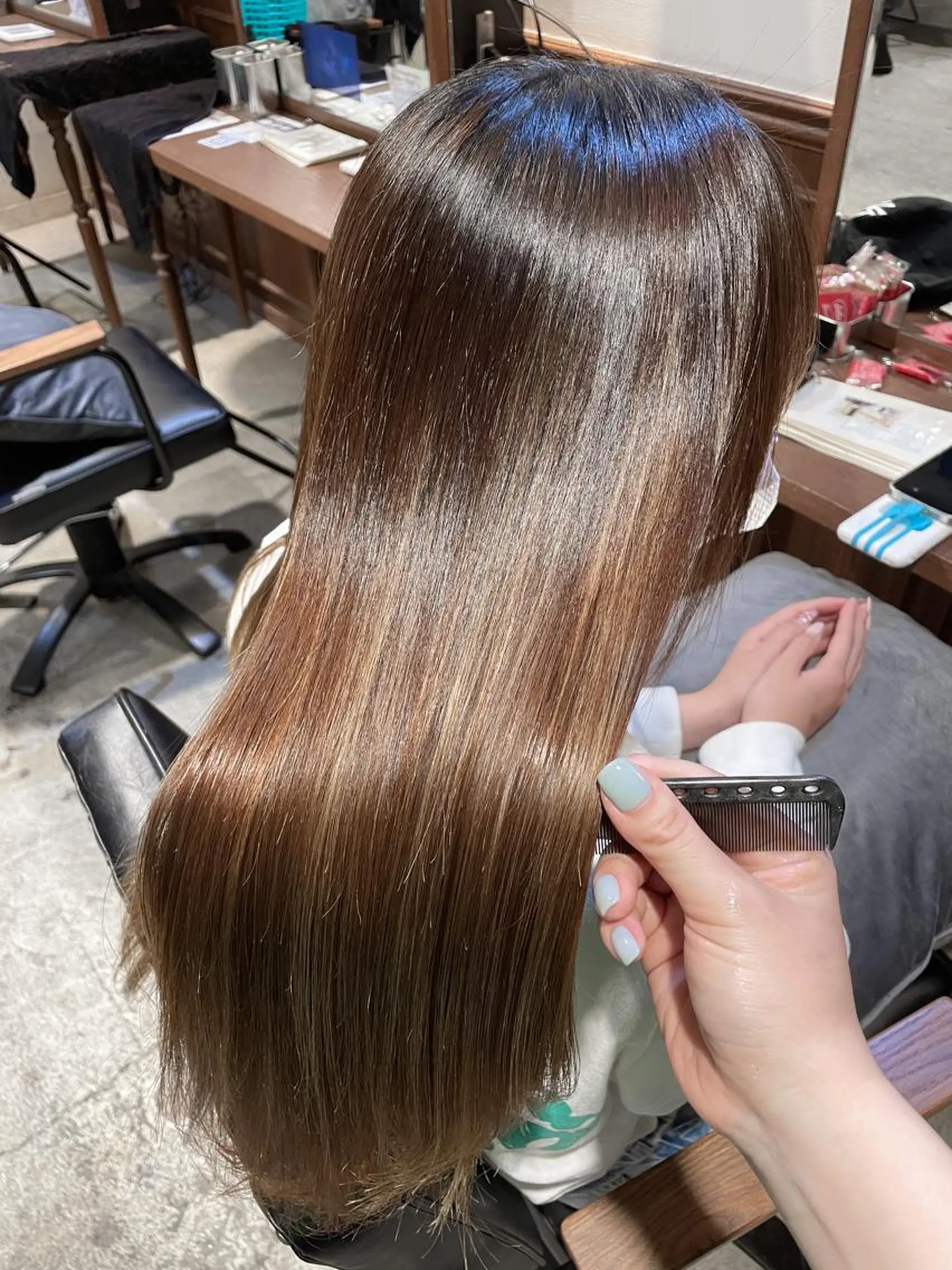 ロング 縮毛矯正 トリートメント ｅｒｉ 🧴🫧のヘアスタイル