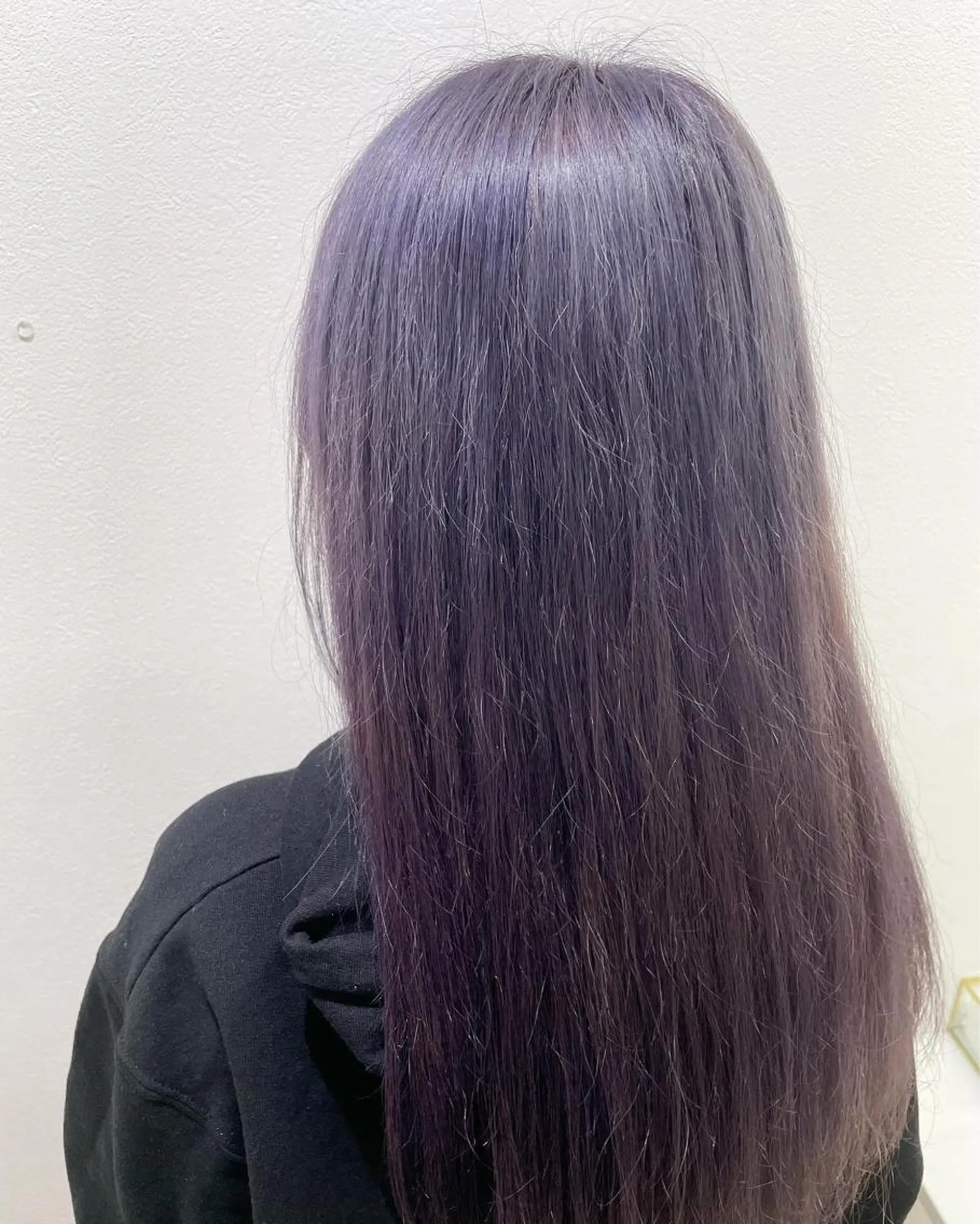 ロング カラー 渡部凌我 小顔ウルフ ハイトーンカラーのヘアスタイル