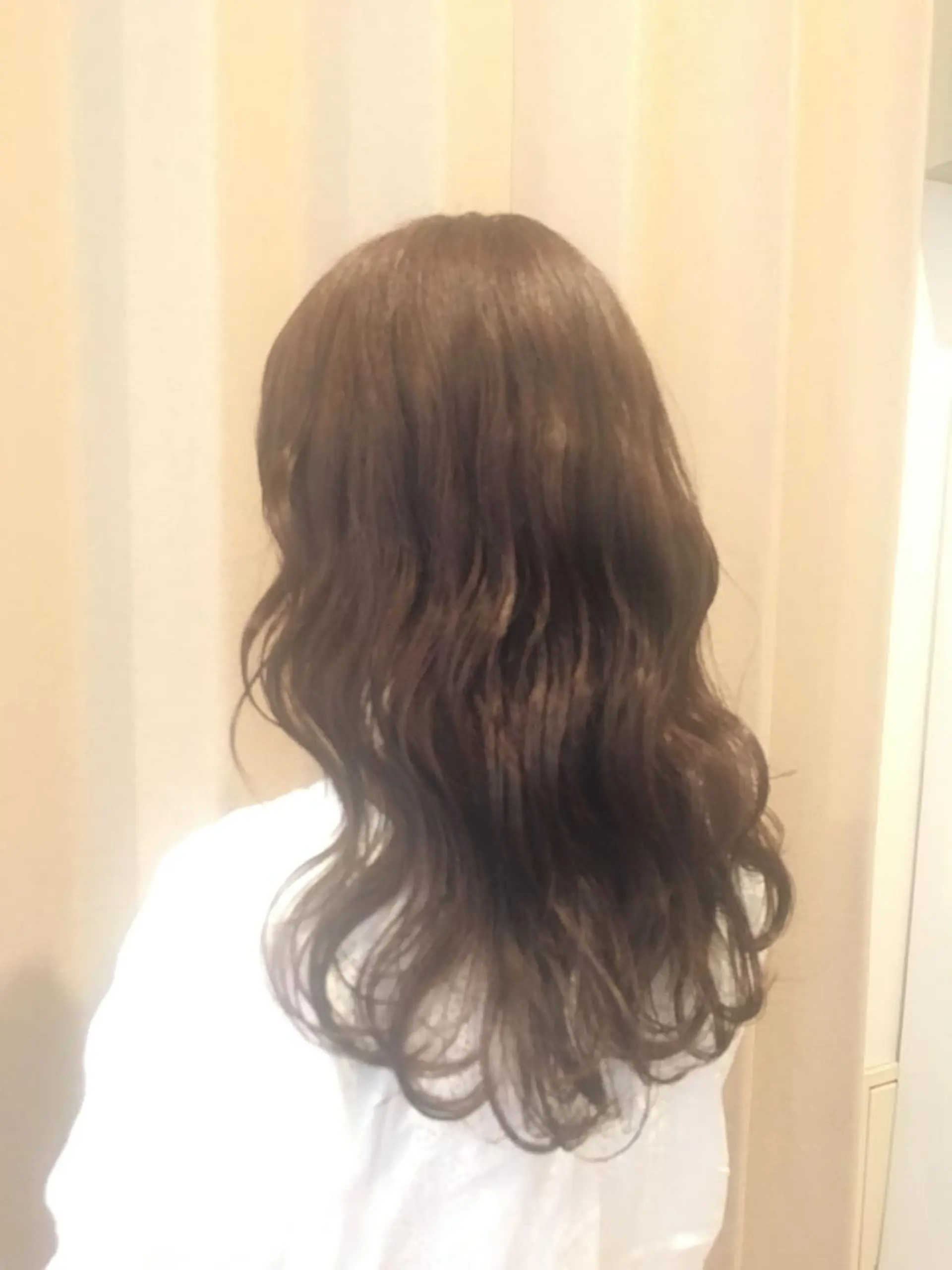 セミロング カラー アッシュ ブリーチ ラベンダーカラー ラベンダーアッシュ ブリーチなしカラー Zina SAKIのヘアスタイル