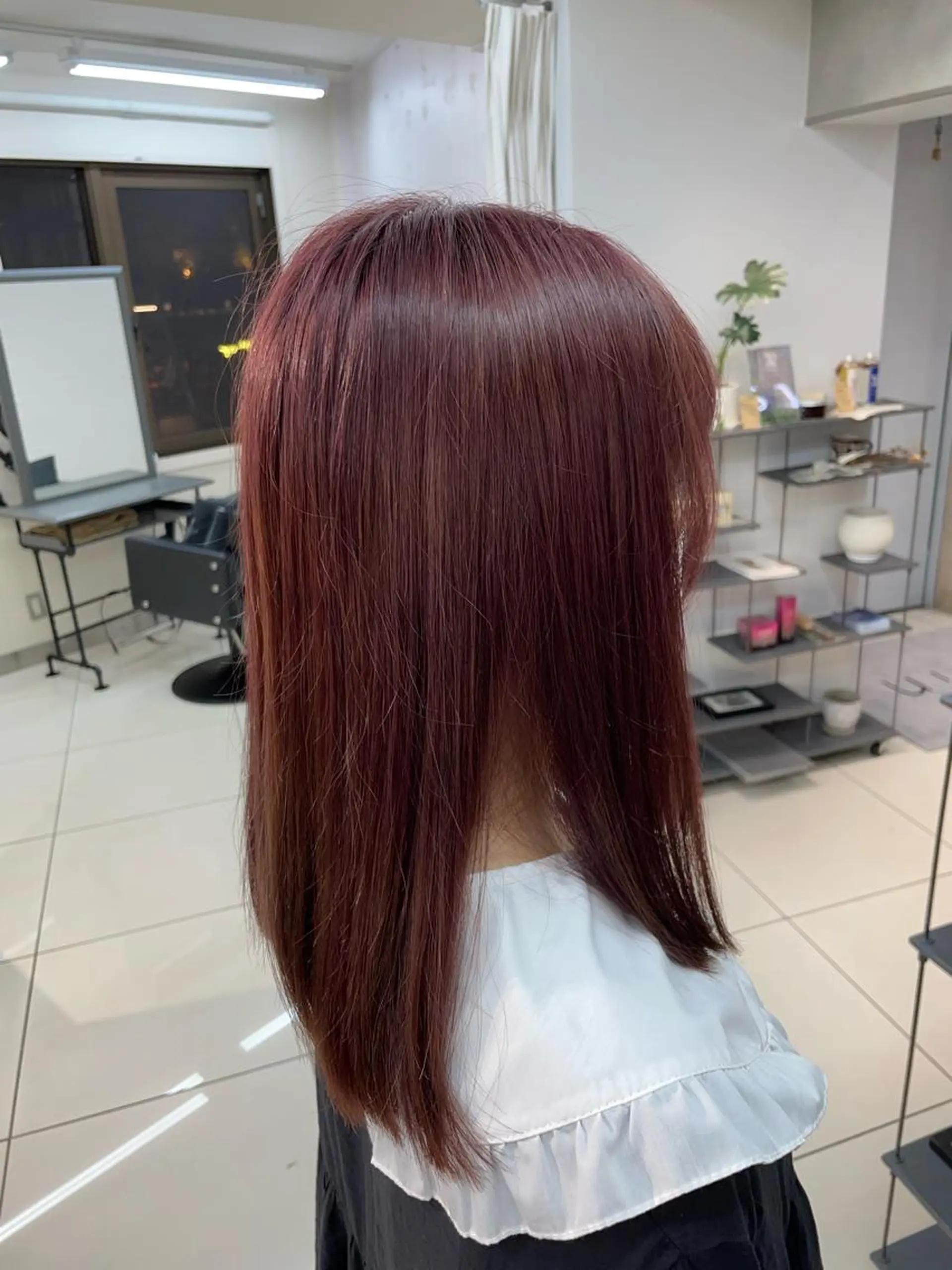 ミディアム カラー ボブ/透明感ベージュ 🫧クルミ🌟のヘアスタイル