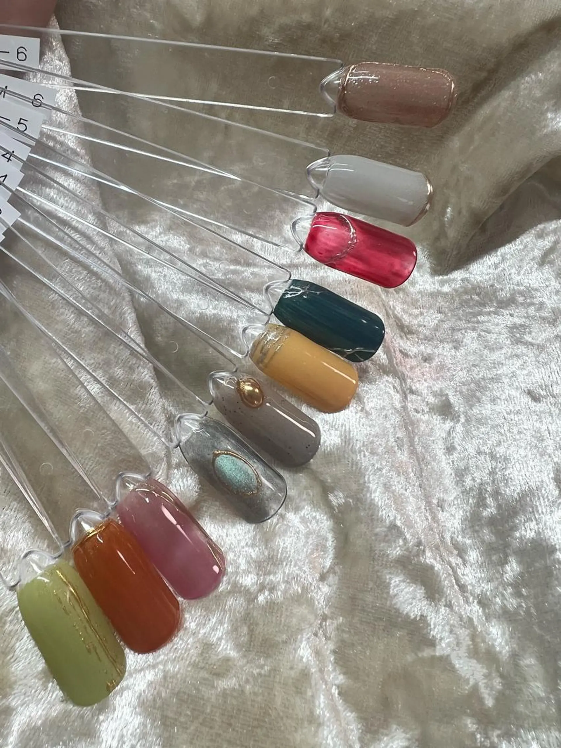 ネイル N.plus NaiLのネイルデザイン