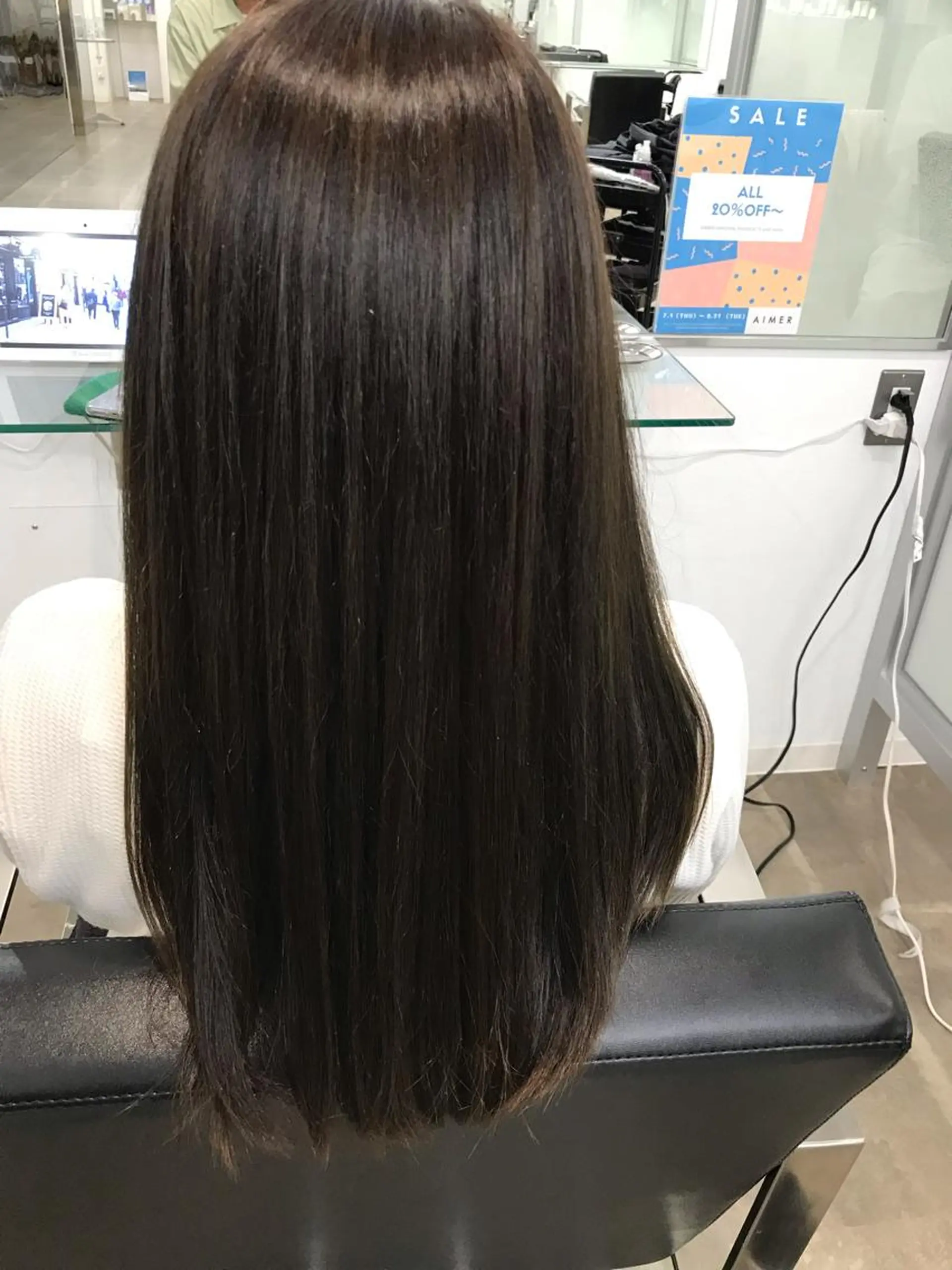 ロング カラー tomo MiND HAiRのヘアスタイル