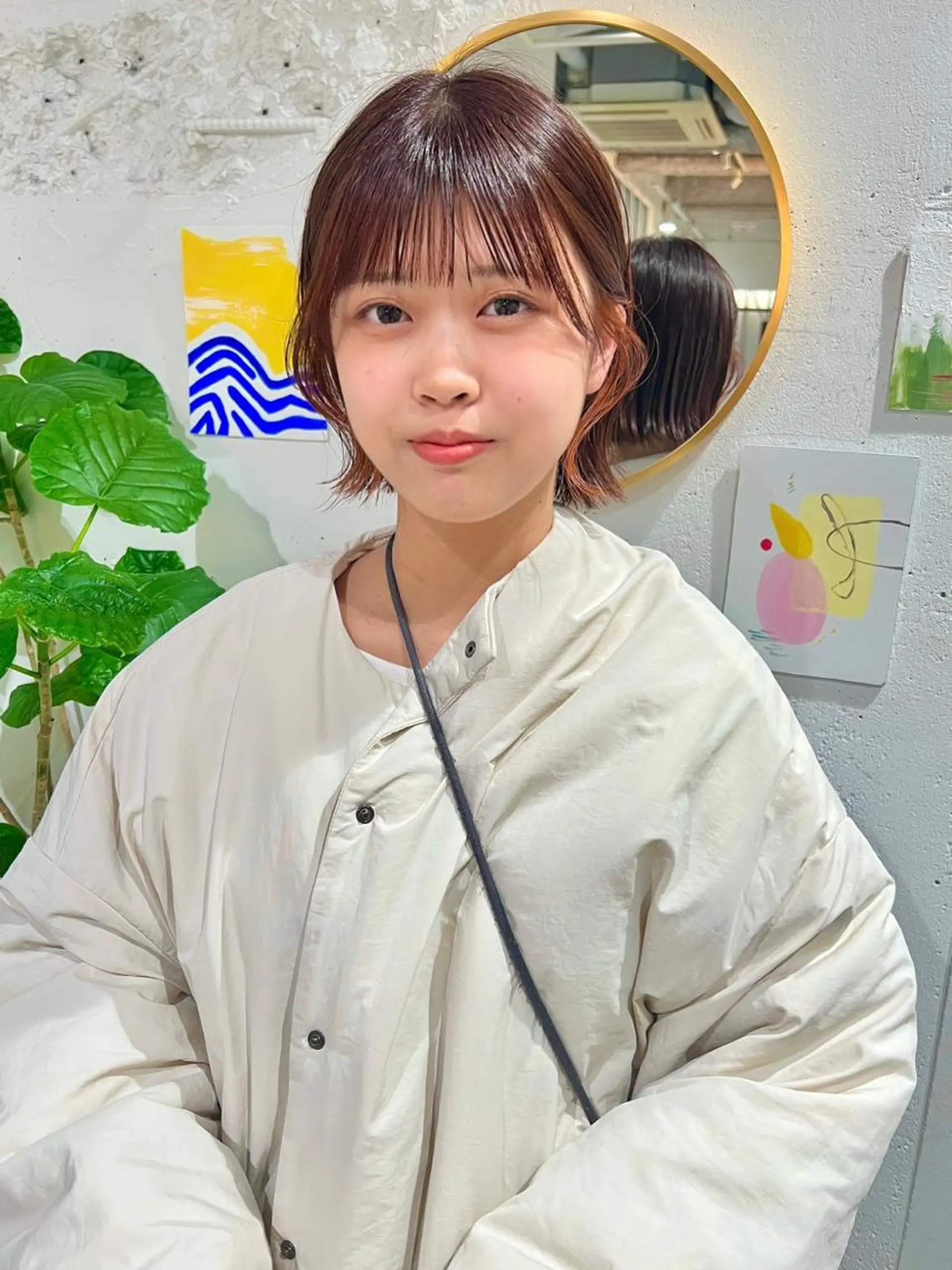 ミディアム カット ヘアカラー 石井 菜々のヘアスタイル