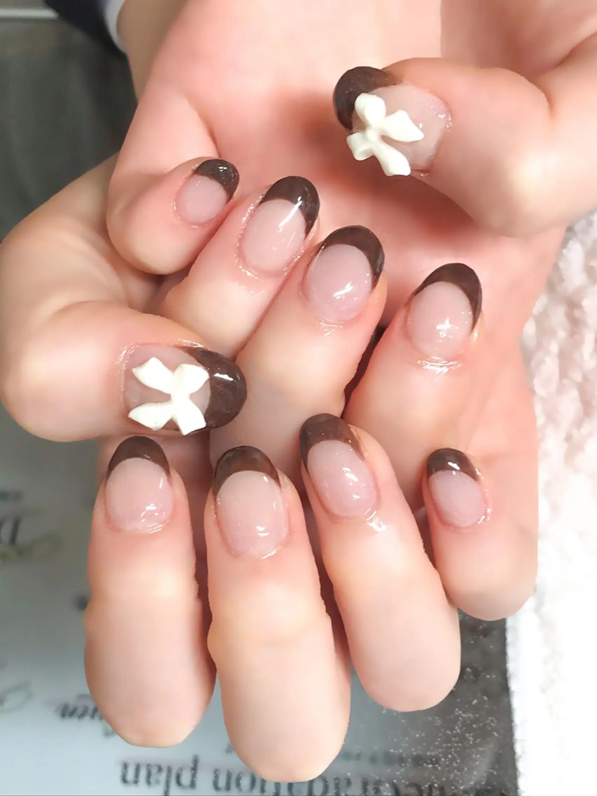 ネイル フレンチネイル ジェルネイル リボン バレンタイン ホワイト Nyanco Nailのネイルデザイン