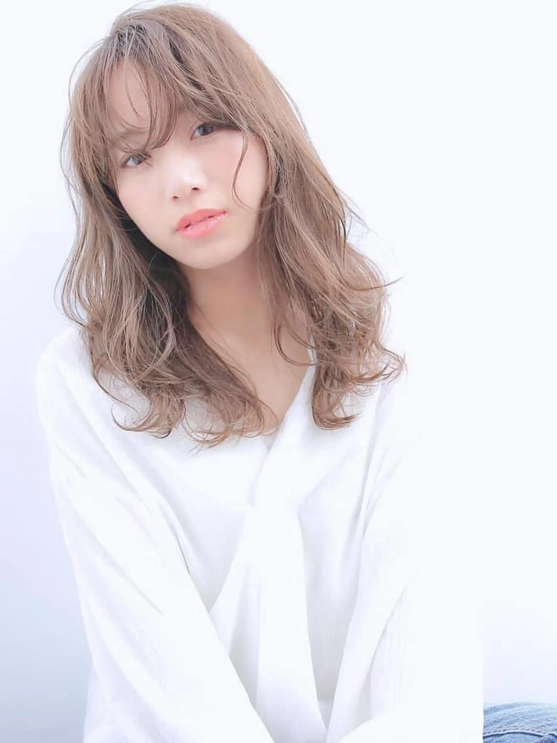 ロング 大阪ウルフカット 🐺デザインカラーのヘアスタイル