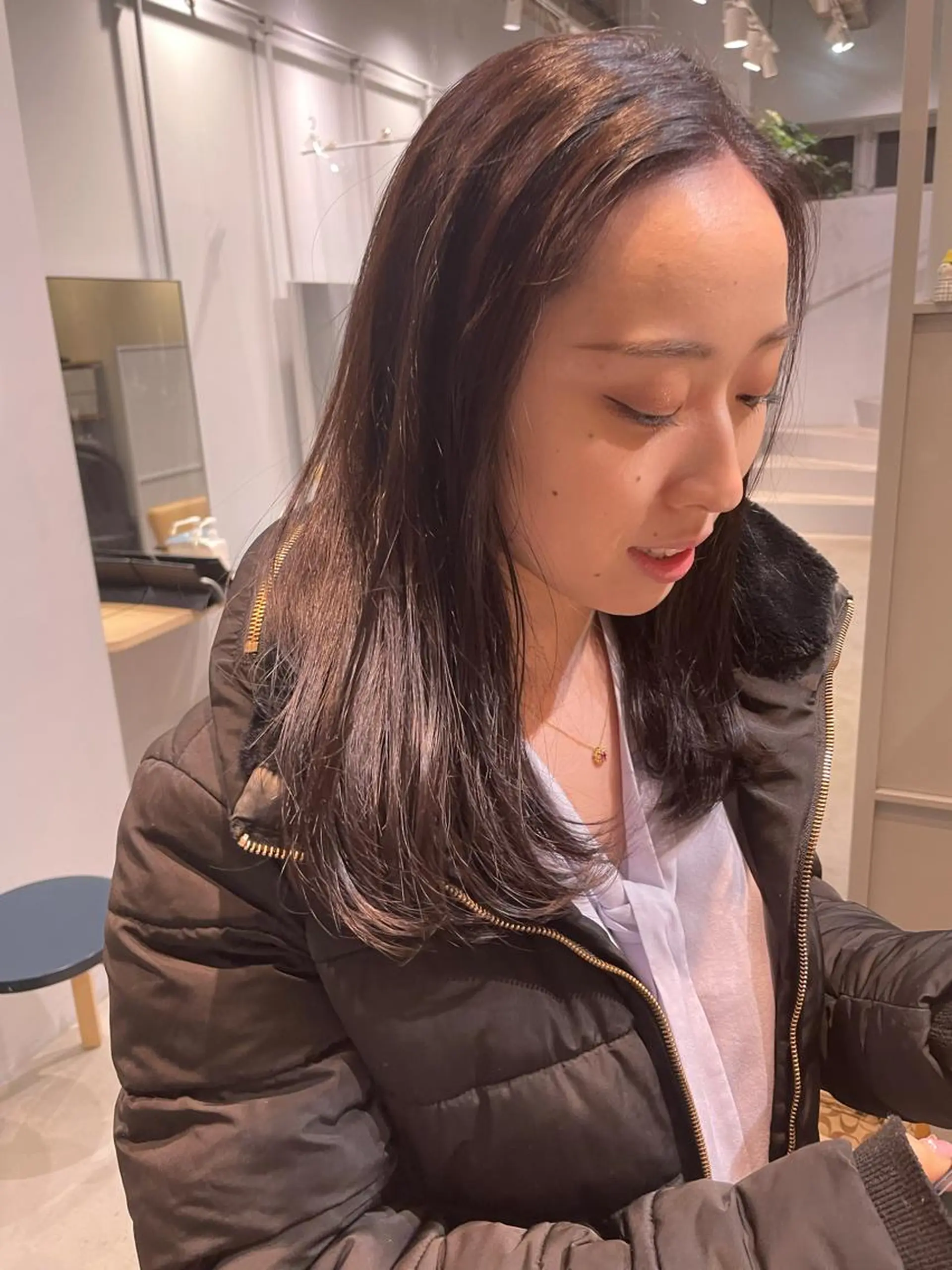 セミロング カラー 斉藤 瑞恵のヘアスタイル